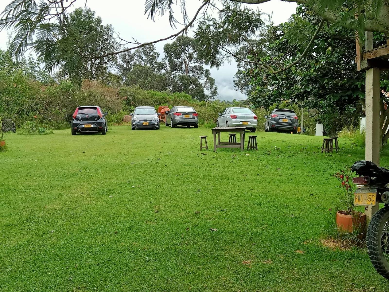 Hospedaje y Zona de Camping Pistacho