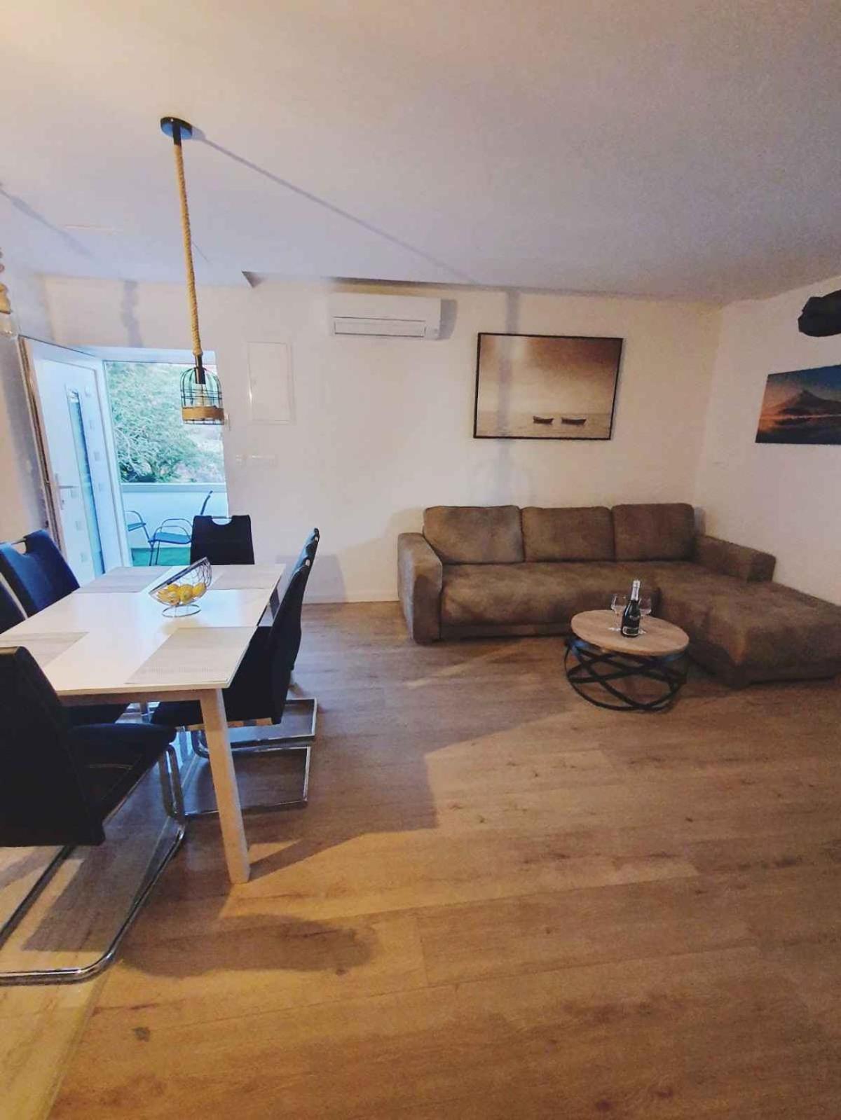 Apartment Kuman