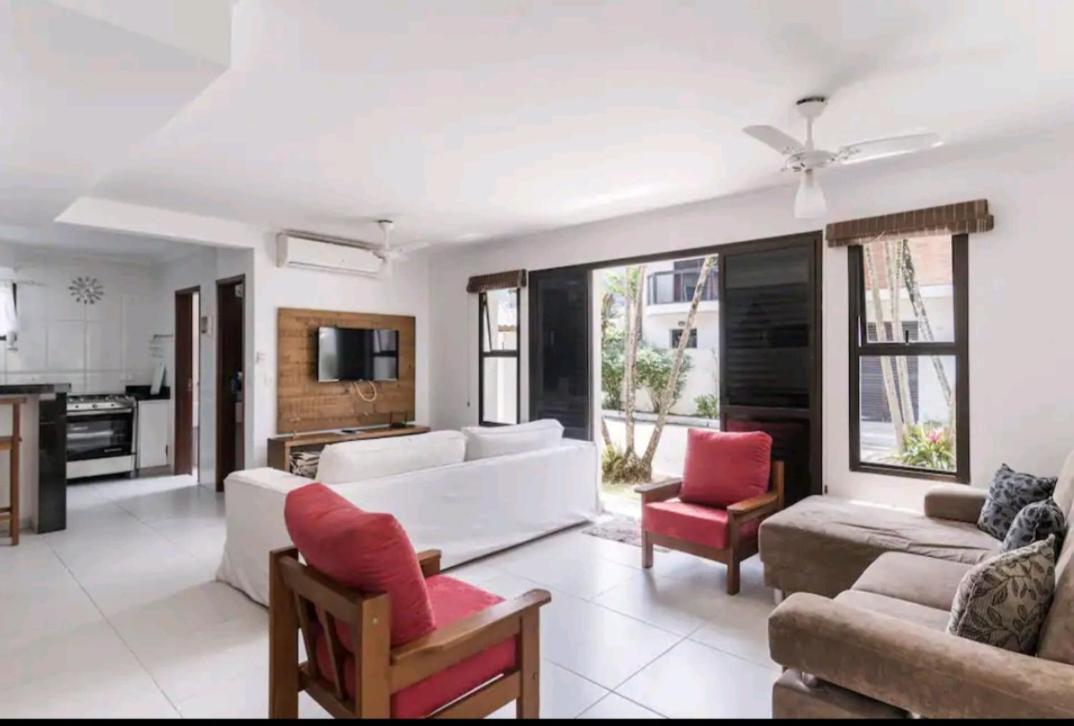 Casa em Condomínio Enseada - Perequê Mirim - Ubatuba