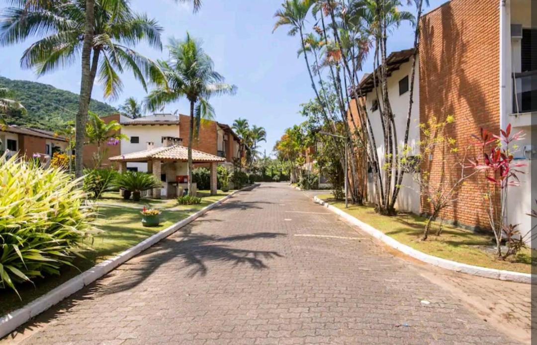 Casa em Condomínio Enseada - Perequê Mirim - Ubatuba