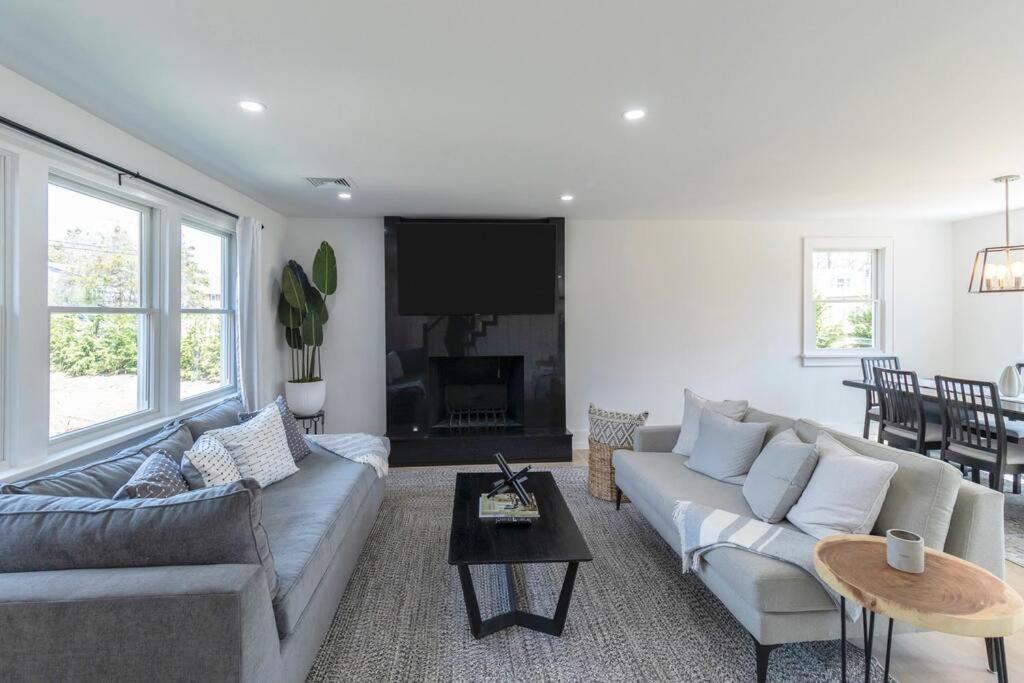 Hamptons Lux Rentals