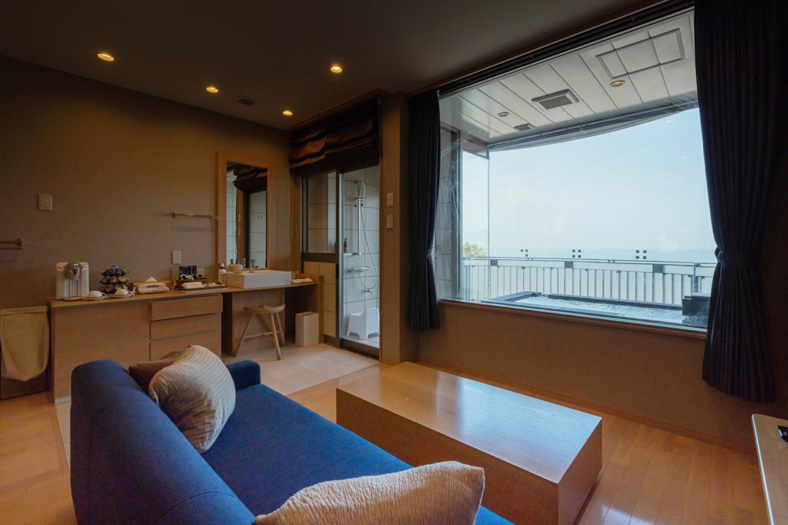 Auberge Fontaine Bleau Atami