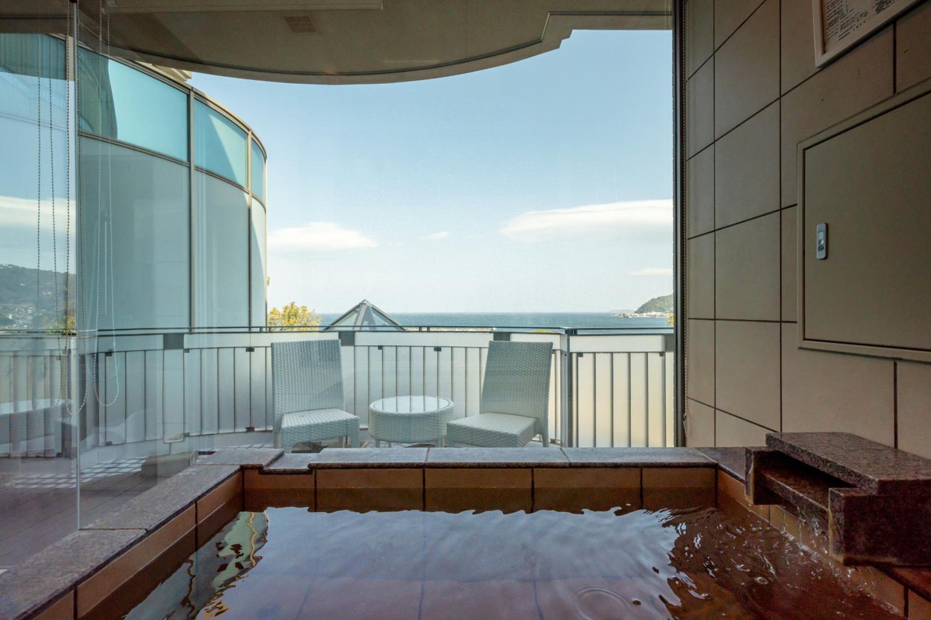 Auberge Fontaine Bleau Atami