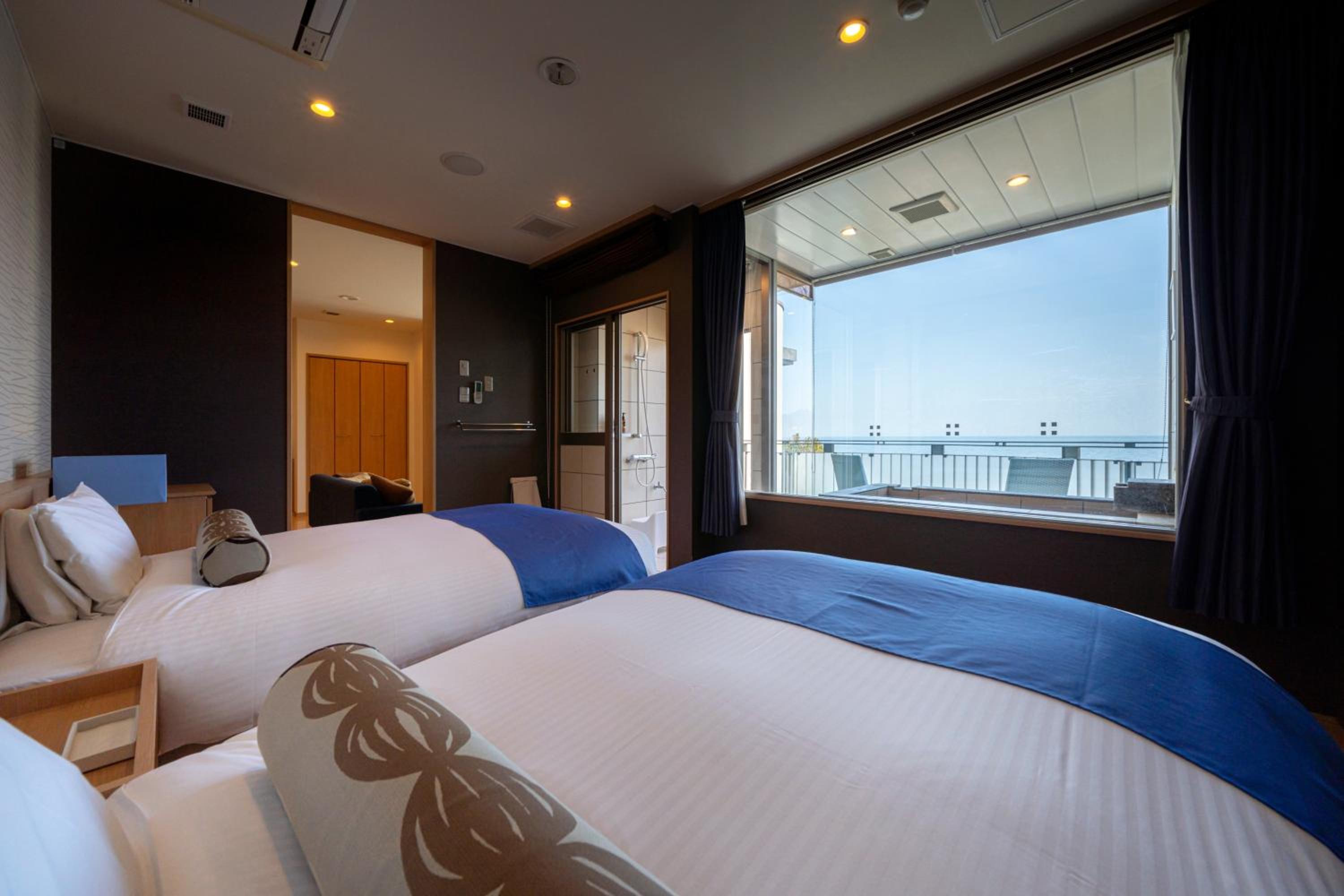 Auberge Fontaine Bleau Atami
