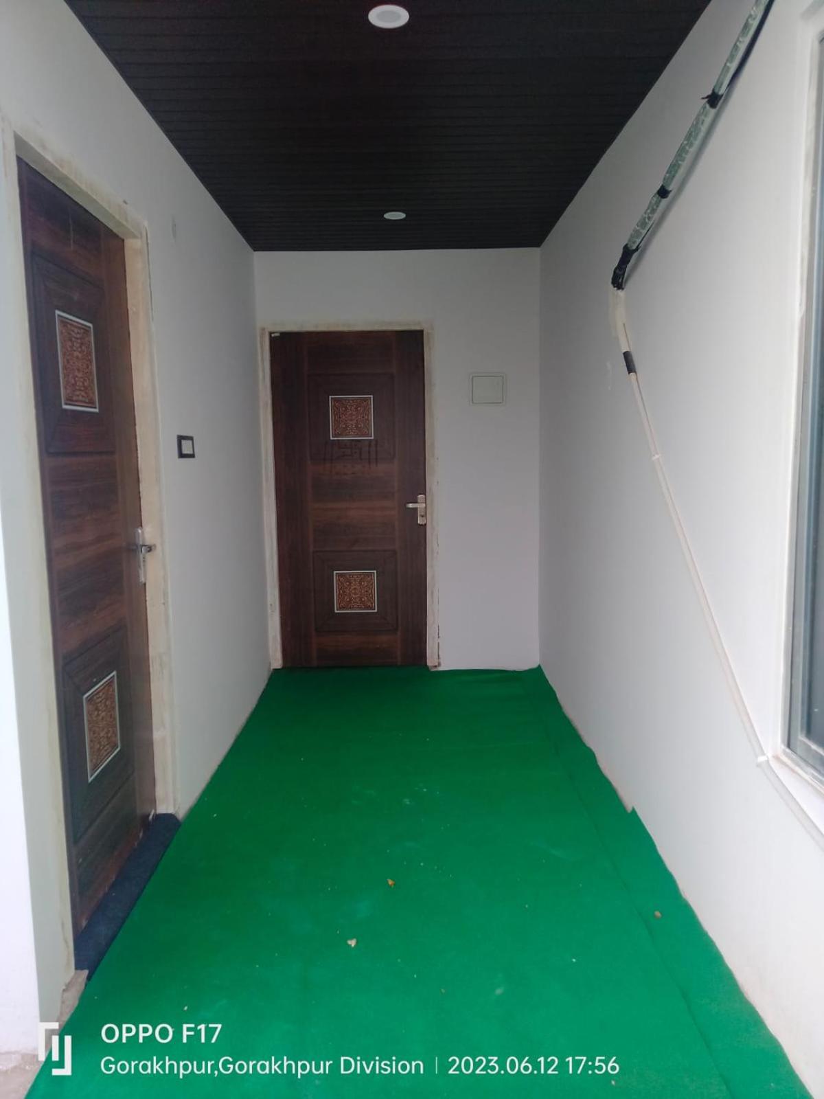 Privyrooms