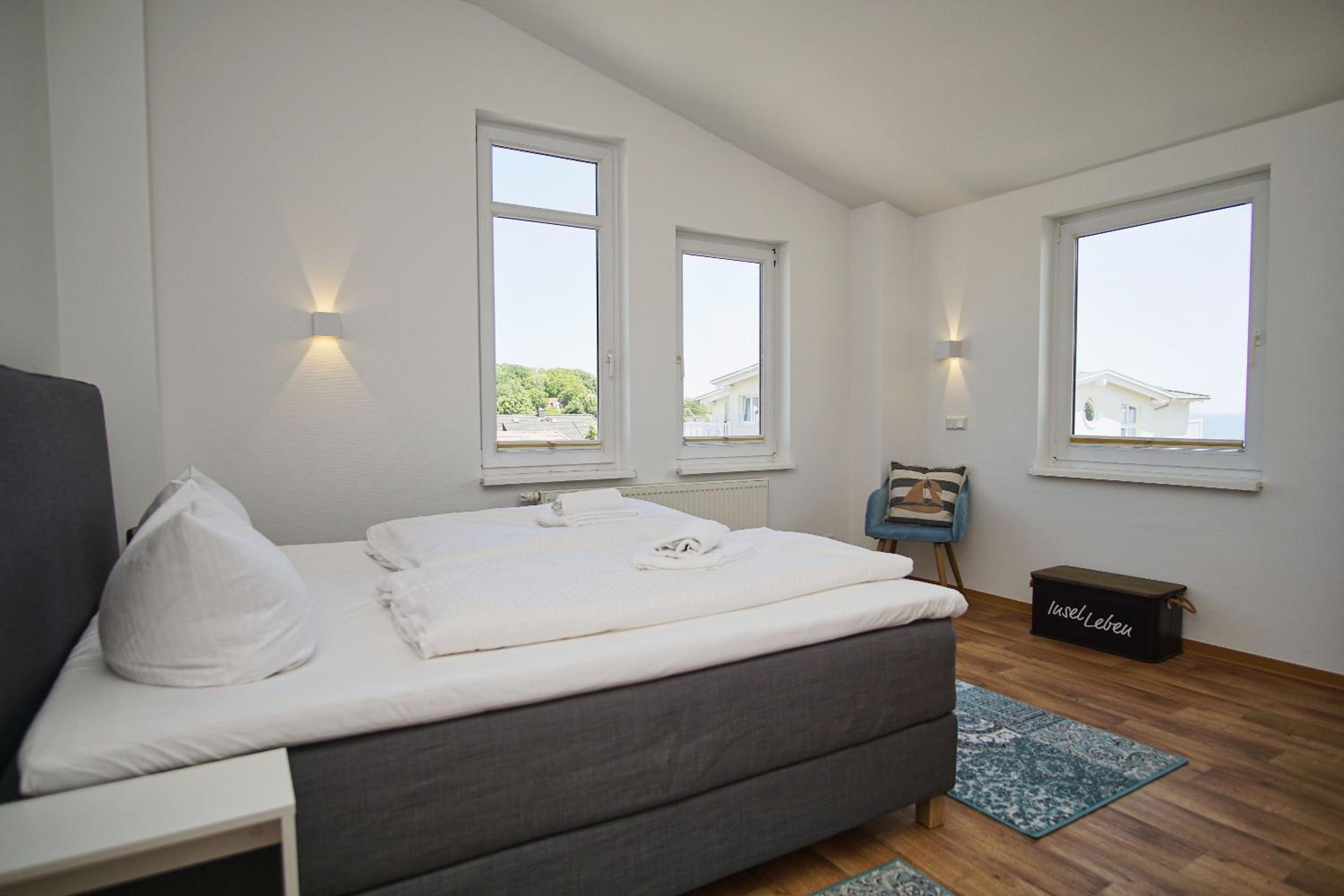 mit Meerblick und Balkon, strandnah, gratis Nutzung vom AHOI Erlebnisbad und Sauna in Sellin - Meeresblick FeWo 51