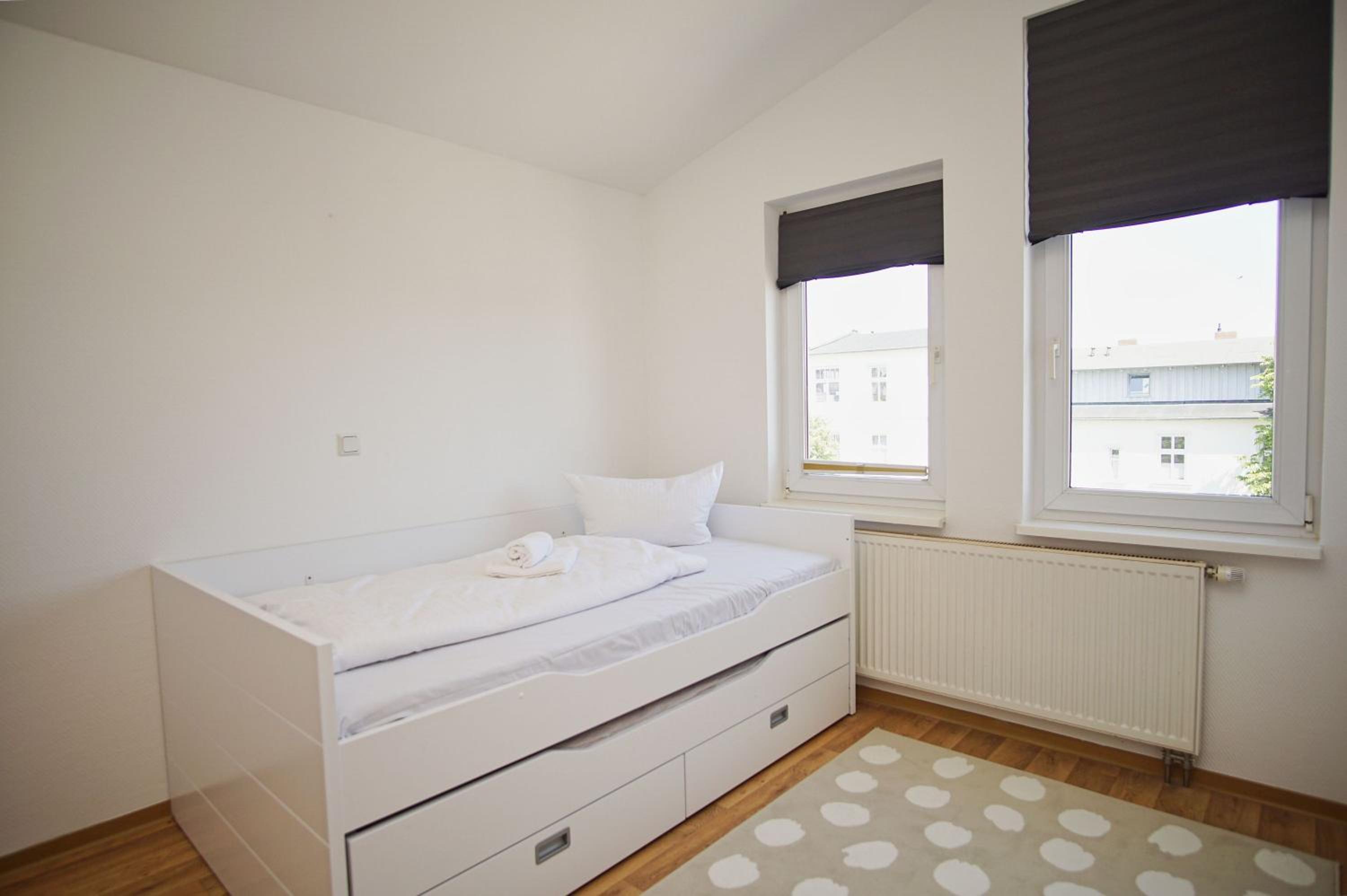 mit Meerblick und Balkon, strandnah, gratis Nutzung vom AHOI Erlebnisbad und Sauna in Sellin - Meeresblick FeWo 51
