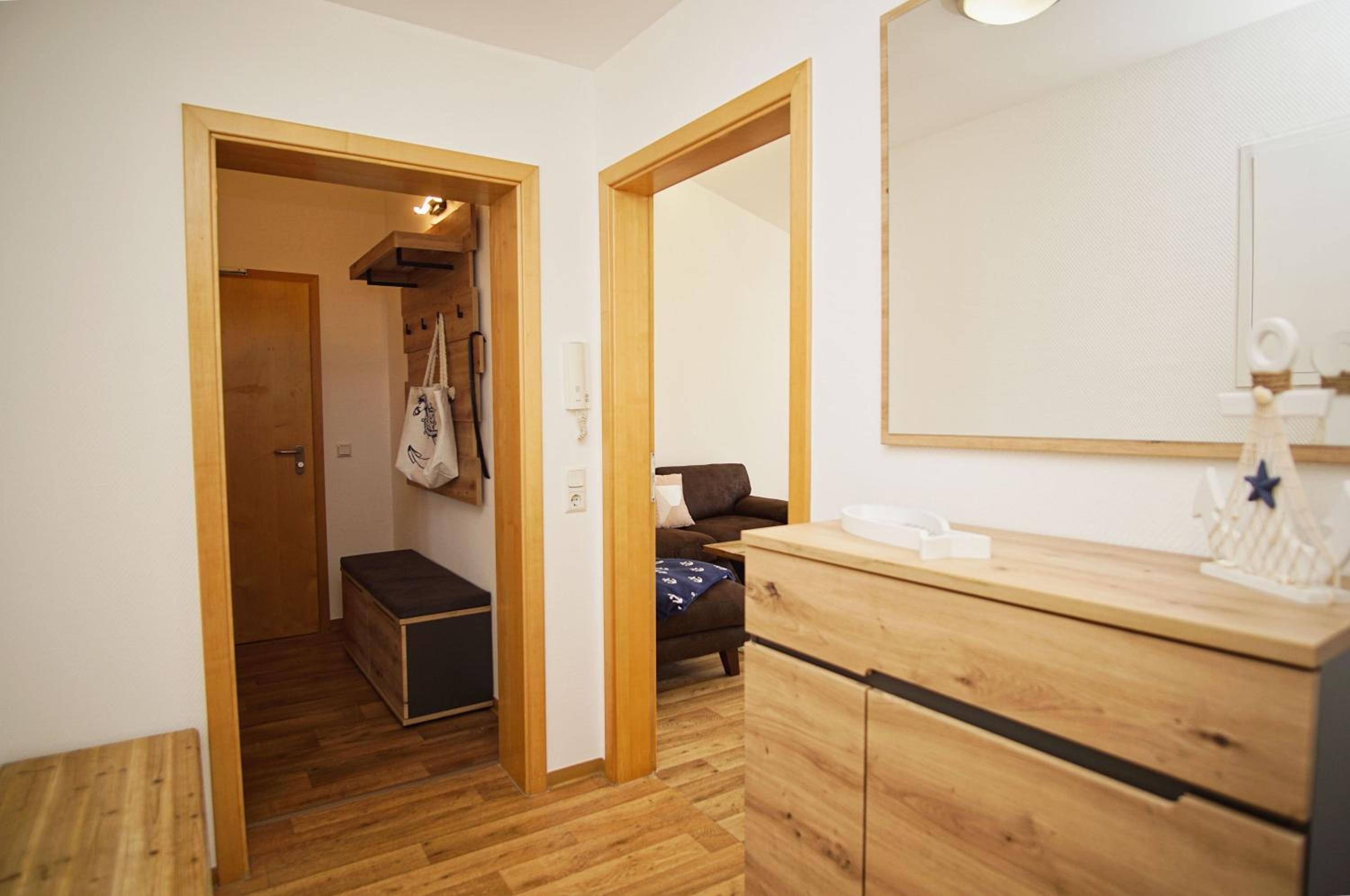 mit Meerblick und Balkon, strandnah, gratis Nutzung vom AHOI Erlebnisbad und Sauna in Sellin - Meeresblick FeWo 51