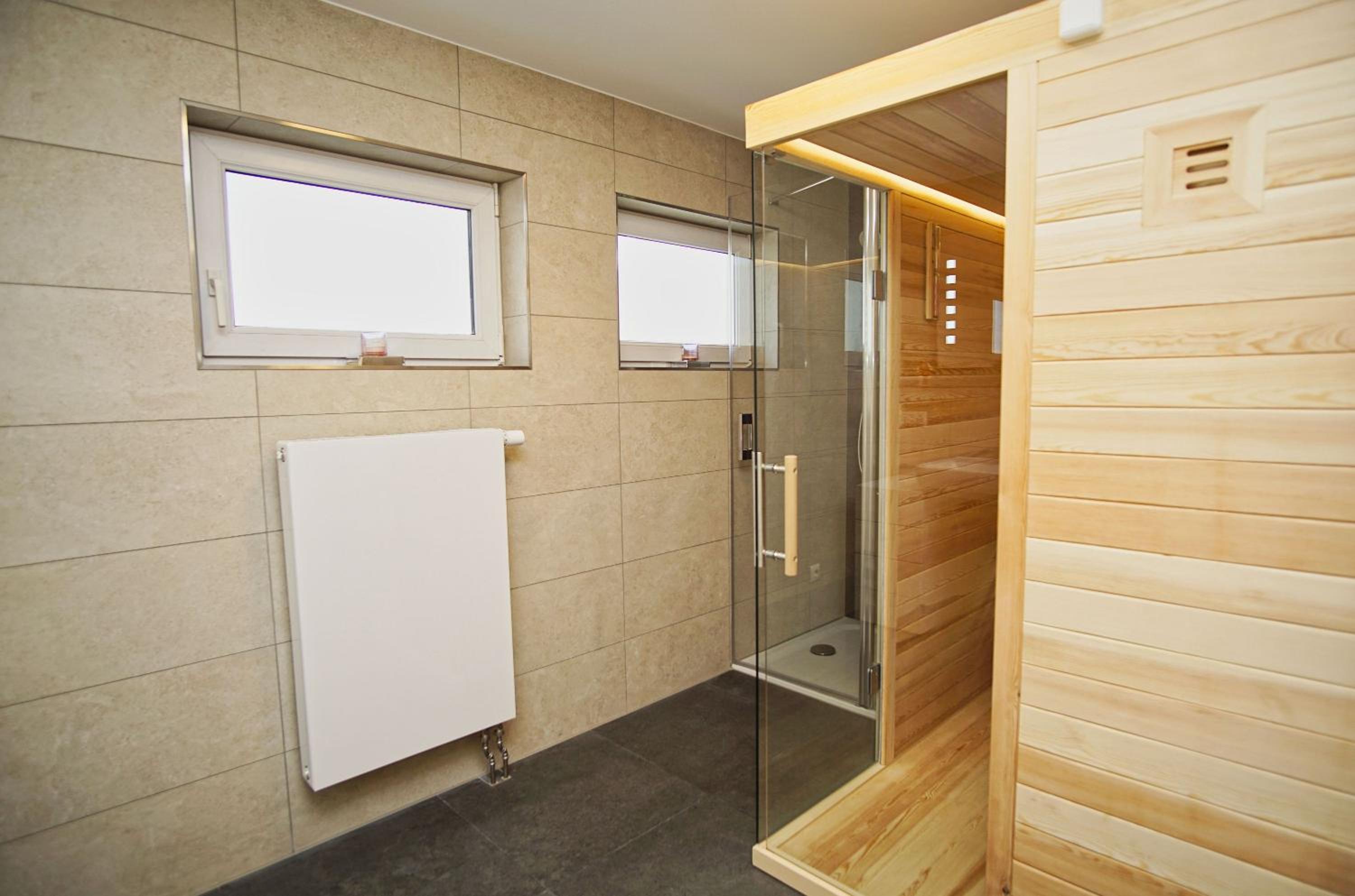 mit Meerblick und Balkon, strandnah, gratis Nutzung vom AHOI Erlebnisbad und Sauna in Sellin - Meeresblick FeWo 51