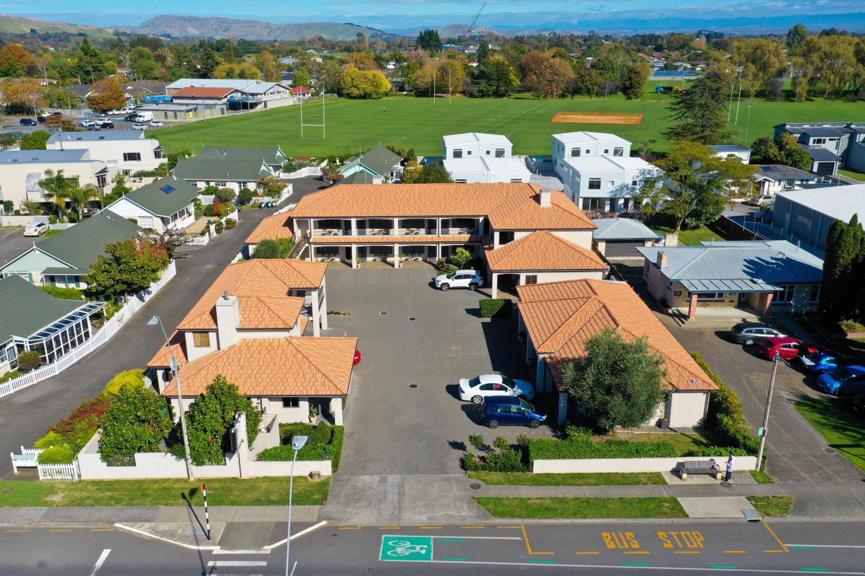 Harvest Lodge Motel