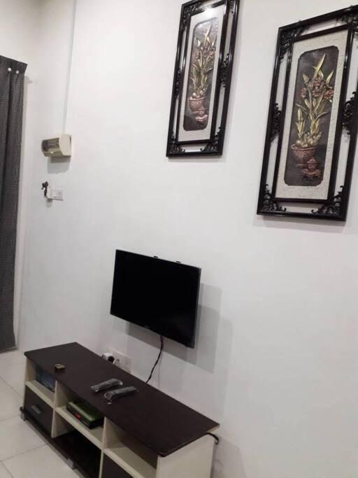 Cozy Homestay in Central Pokok Sena photo 8