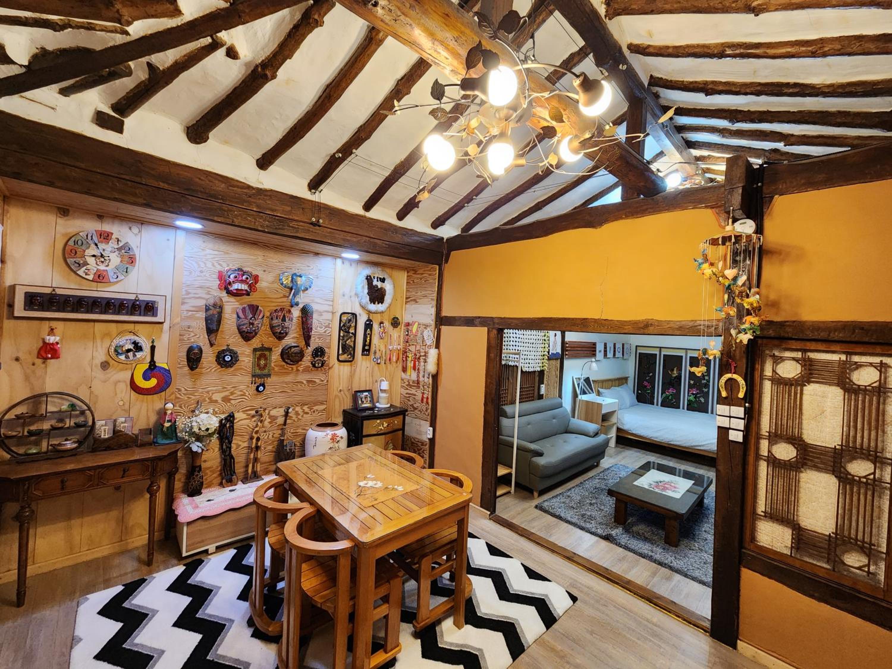 Kims House Andong view 4
