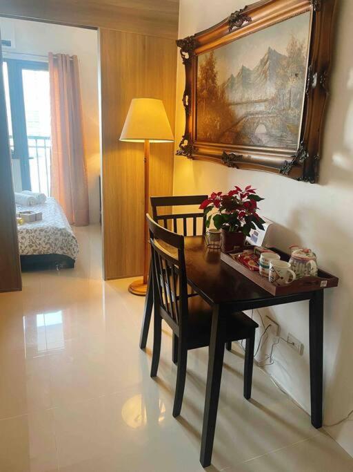 Beautiful 1BR balcony w/65UHDTV Wifi Netflix, pool view 5