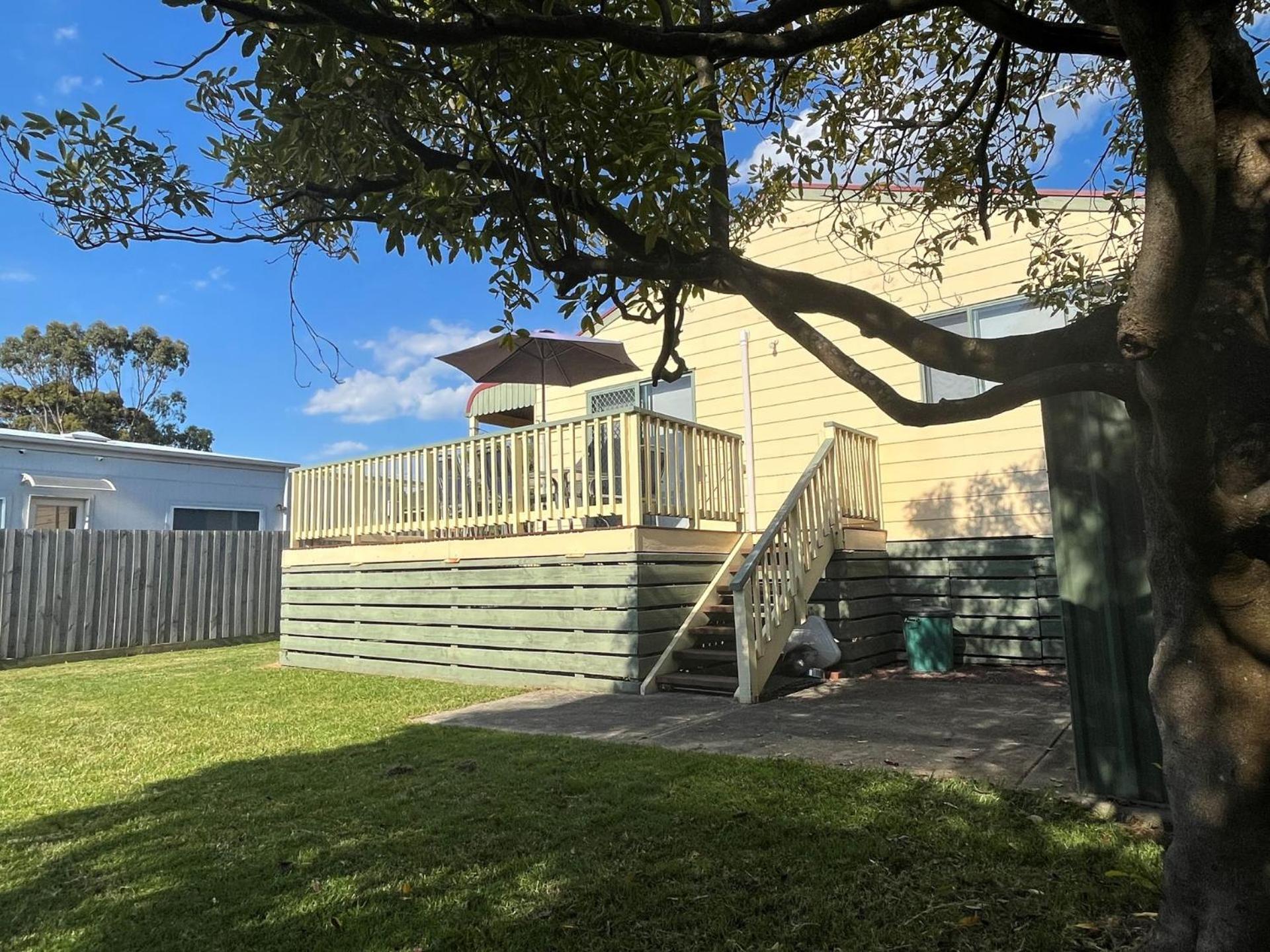 Roydon Island Retreat