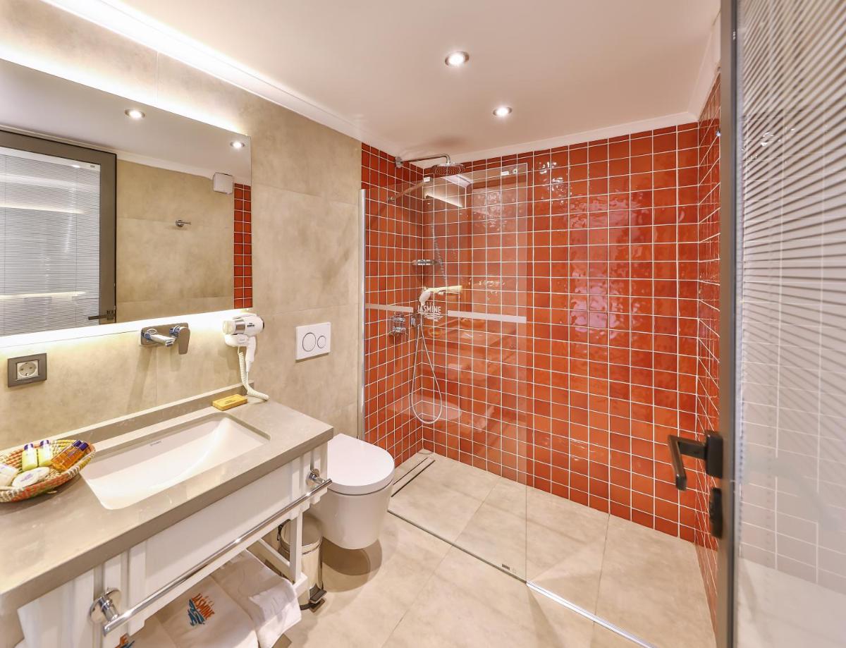 Jasmine Otel view 4
