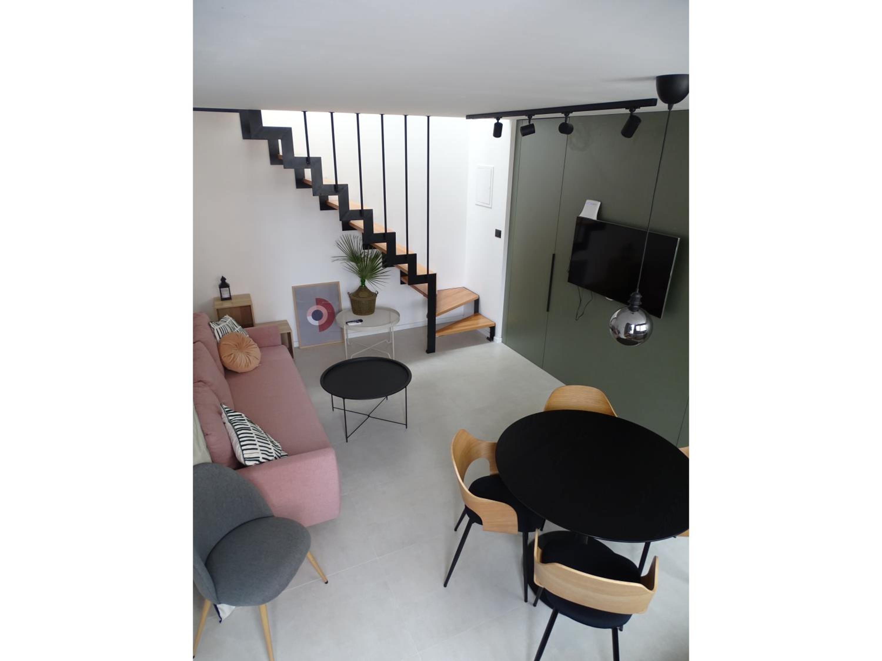 Modern Small House with a Terrace view 4
