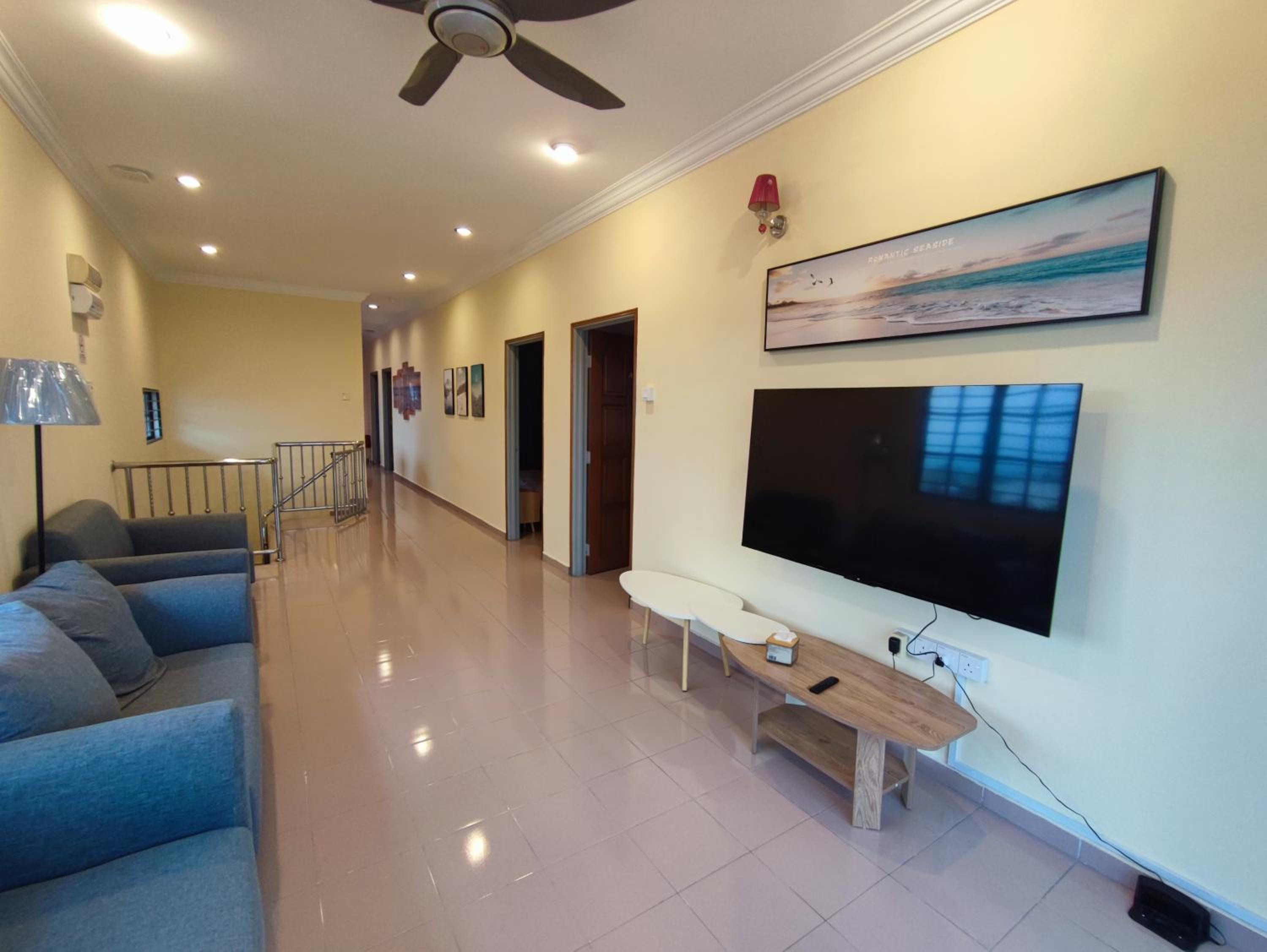 Banglow lot Upper Floor Home Stay Room Homestay Rooms for rent in Jinjang Utrara New Village Kuala Lumpur