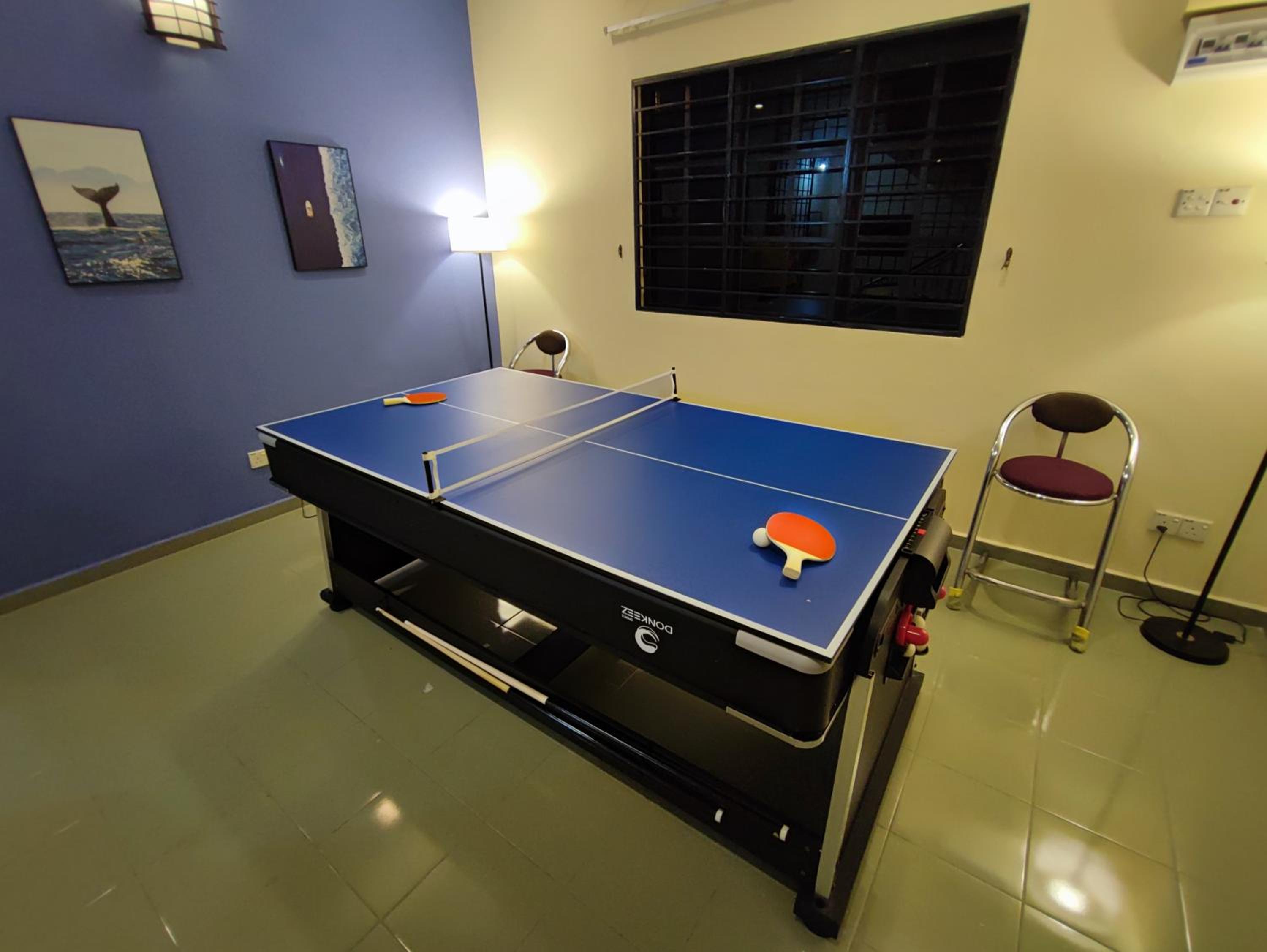 Banglow lot Upper Floor Home Stay Room Homestay Rooms for rent in Jinjang Utrara New Village Kuala Lumpur