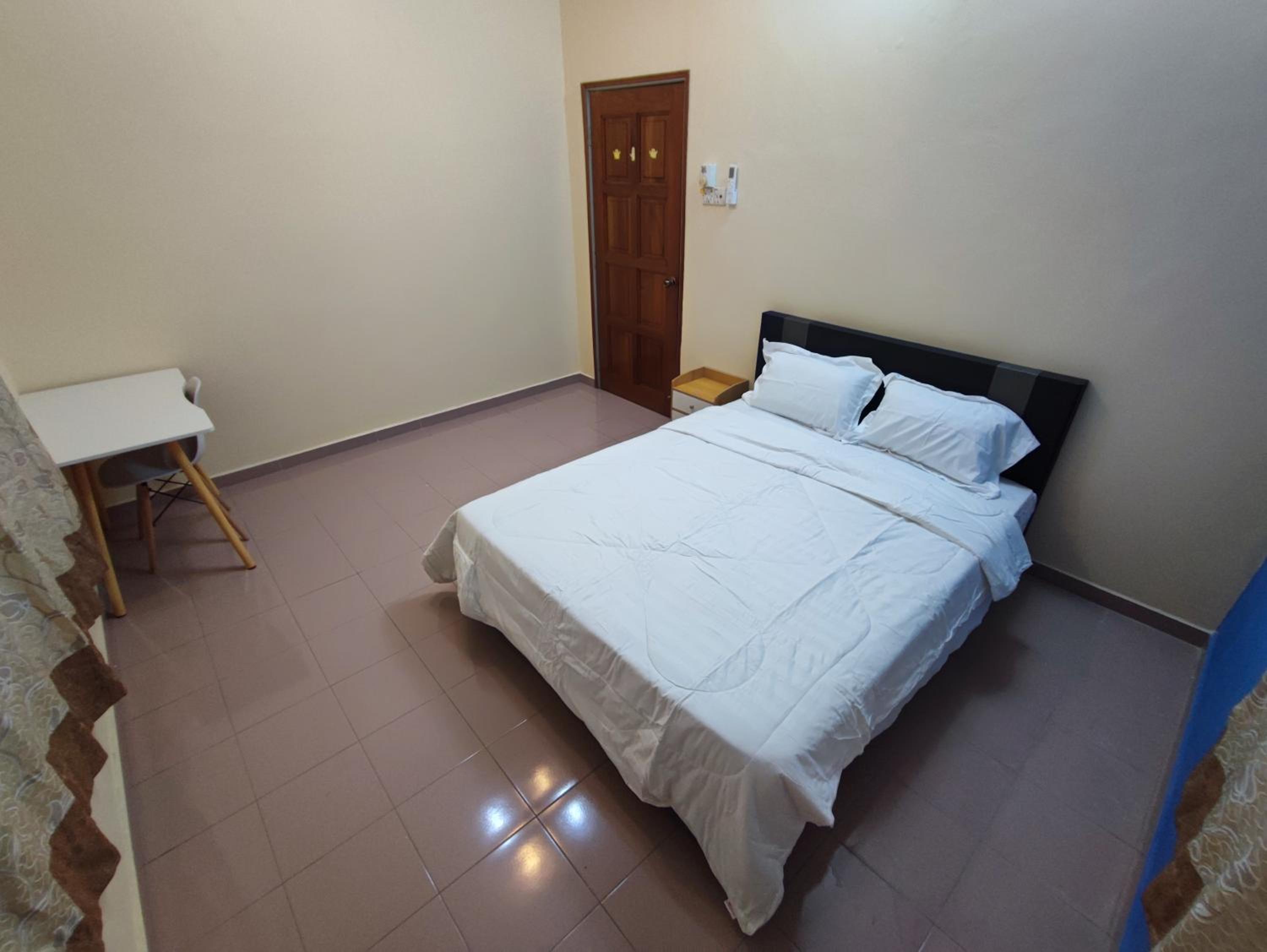 Banglow lot Upper Floor Home Stay Room Homestay Rooms for rent in Jinjang Utrara New Village Kuala Lumpur