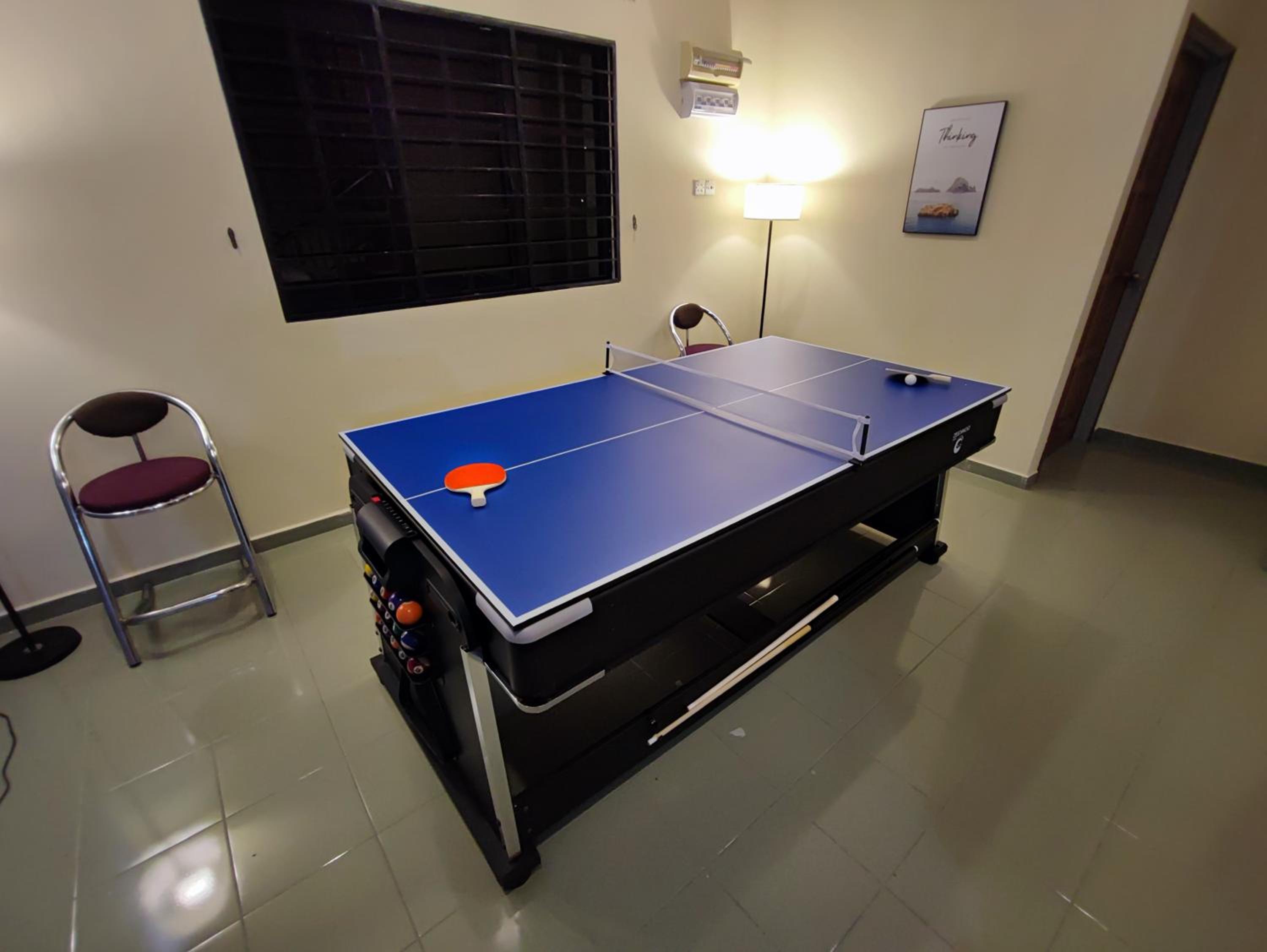 Banglow lot Upper Floor Home Stay Room Homestay Rooms for rent in Jinjang Utrara New Village Kuala Lumpur