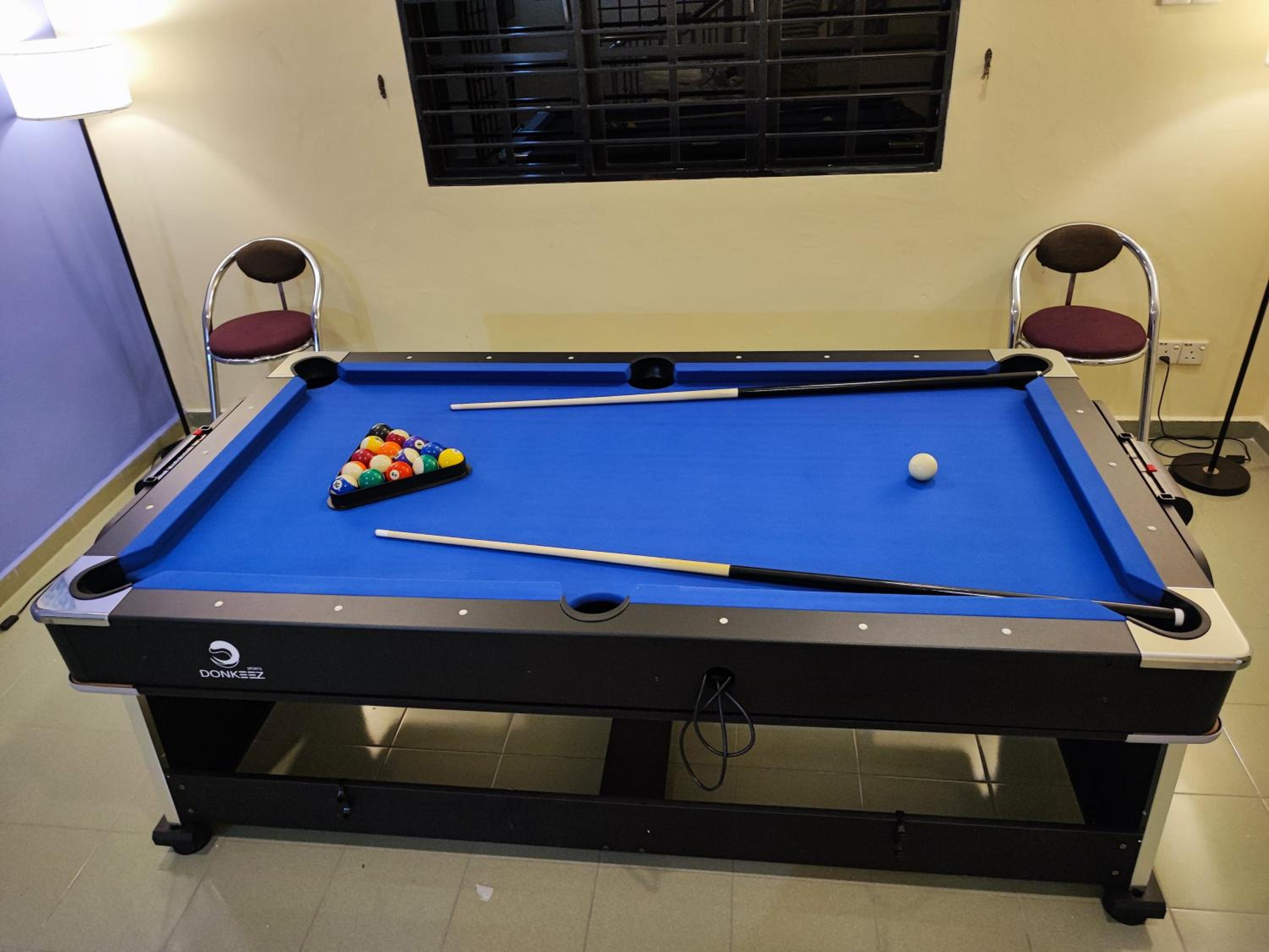 Banglow lot Upper Floor Home Stay Room Homestay Rooms for rent in Jinjang Utrara New Village Kuala Lumpur