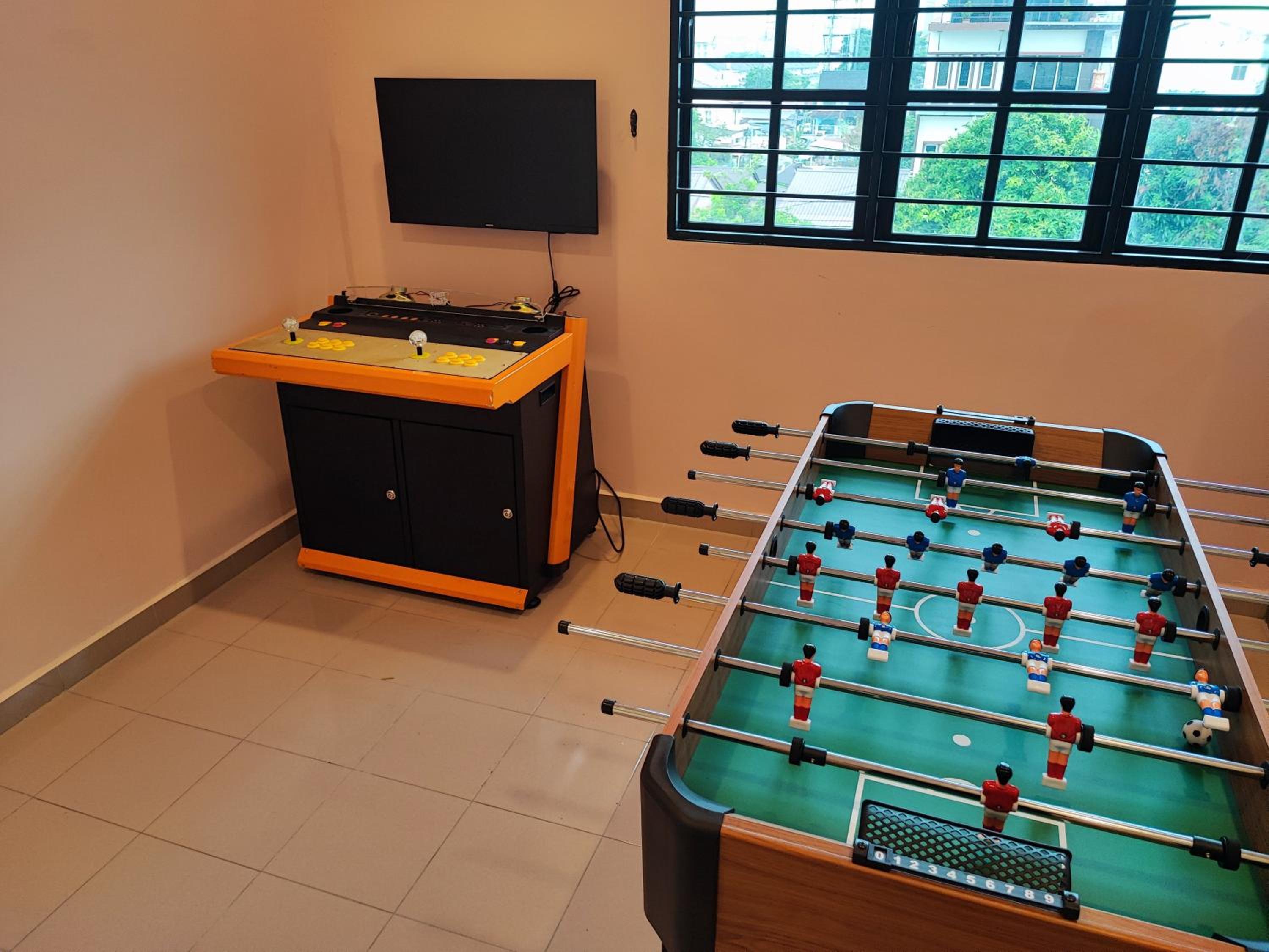 Banglow lot Upper Floor Home Stay Room Homestay Rooms for rent in Jinjang Utrara New Village Kuala Lumpur
