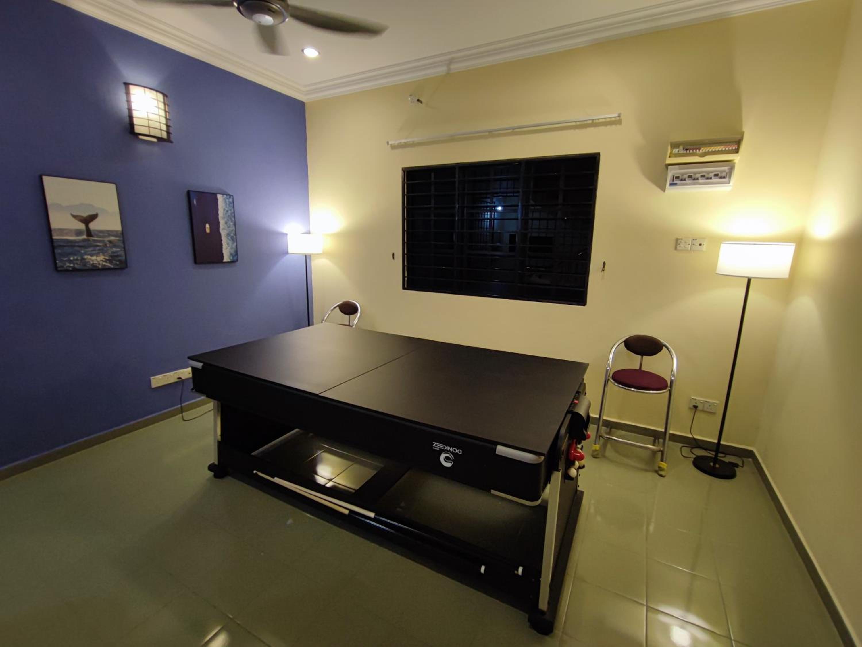 Banglow lot Upper Floor Home Stay Room Homestay Rooms for rent in Jinjang Utrara New Village Kuala Lumpur