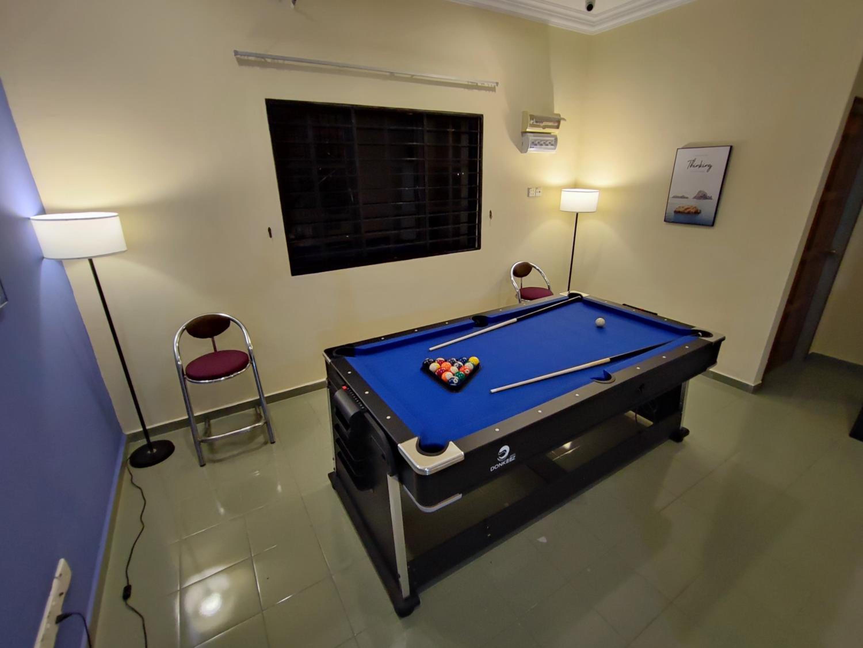 Banglow lot Upper Floor Home Stay Room Homestay Rooms for rent in Jinjang Utrara New Village Kuala Lumpur