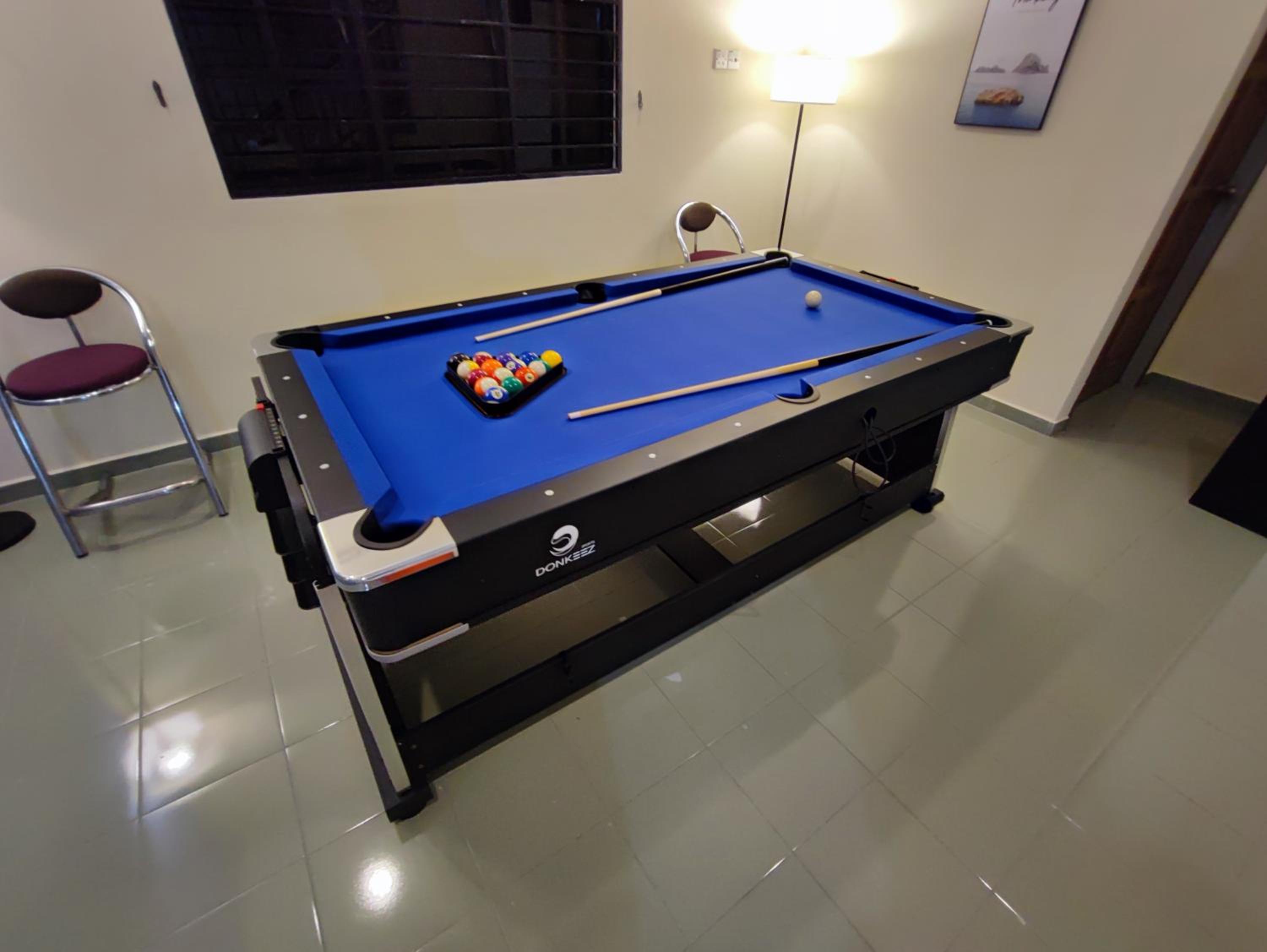 Banglow lot Upper Floor Home Stay Room Homestay Rooms for rent in Jinjang Utrara New Village Kuala Lumpur