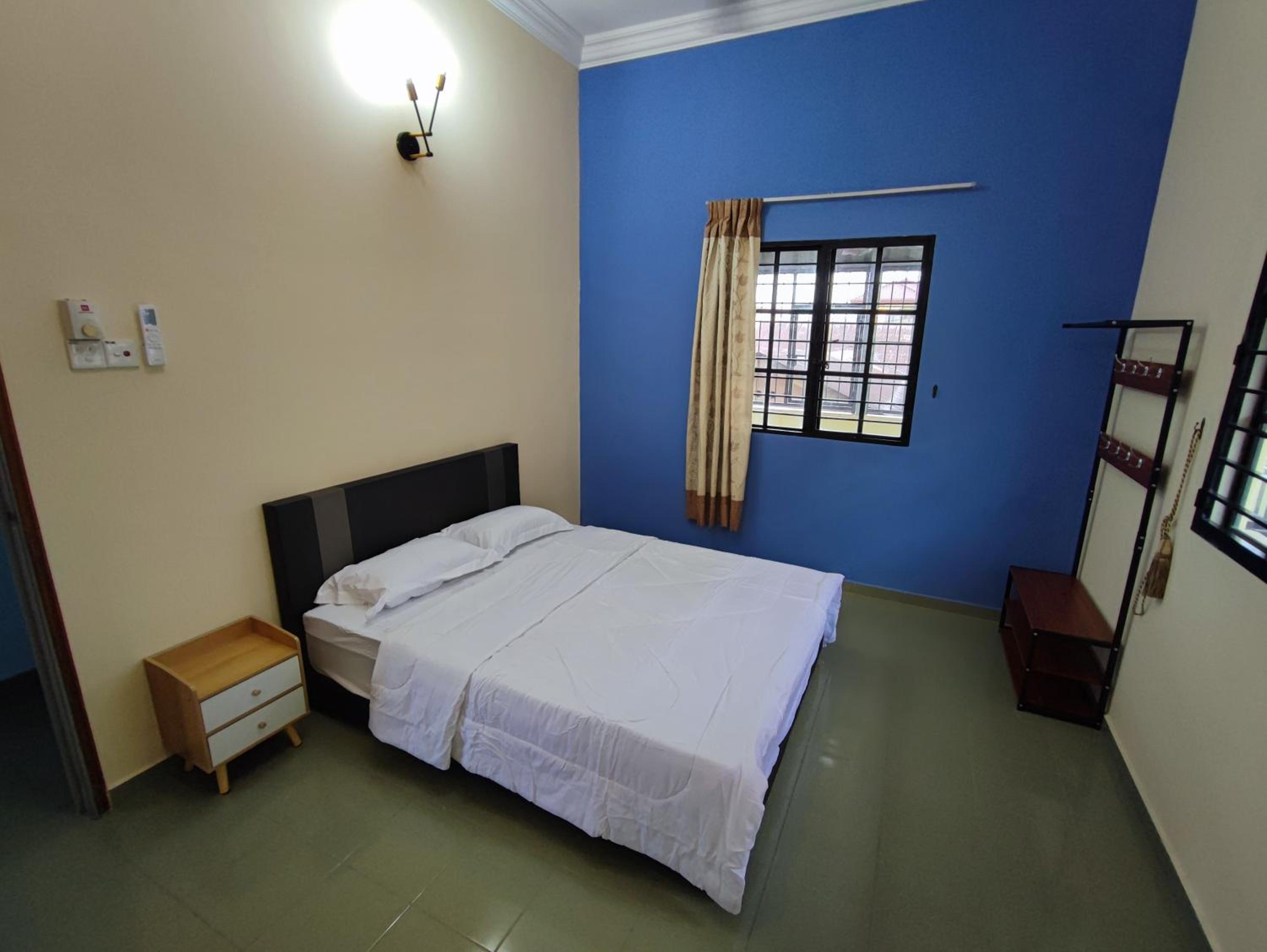 Banglow lot Upper Floor Home Stay Room Homestay Rooms for rent in Jinjang Utrara New Village Kuala Lumpur