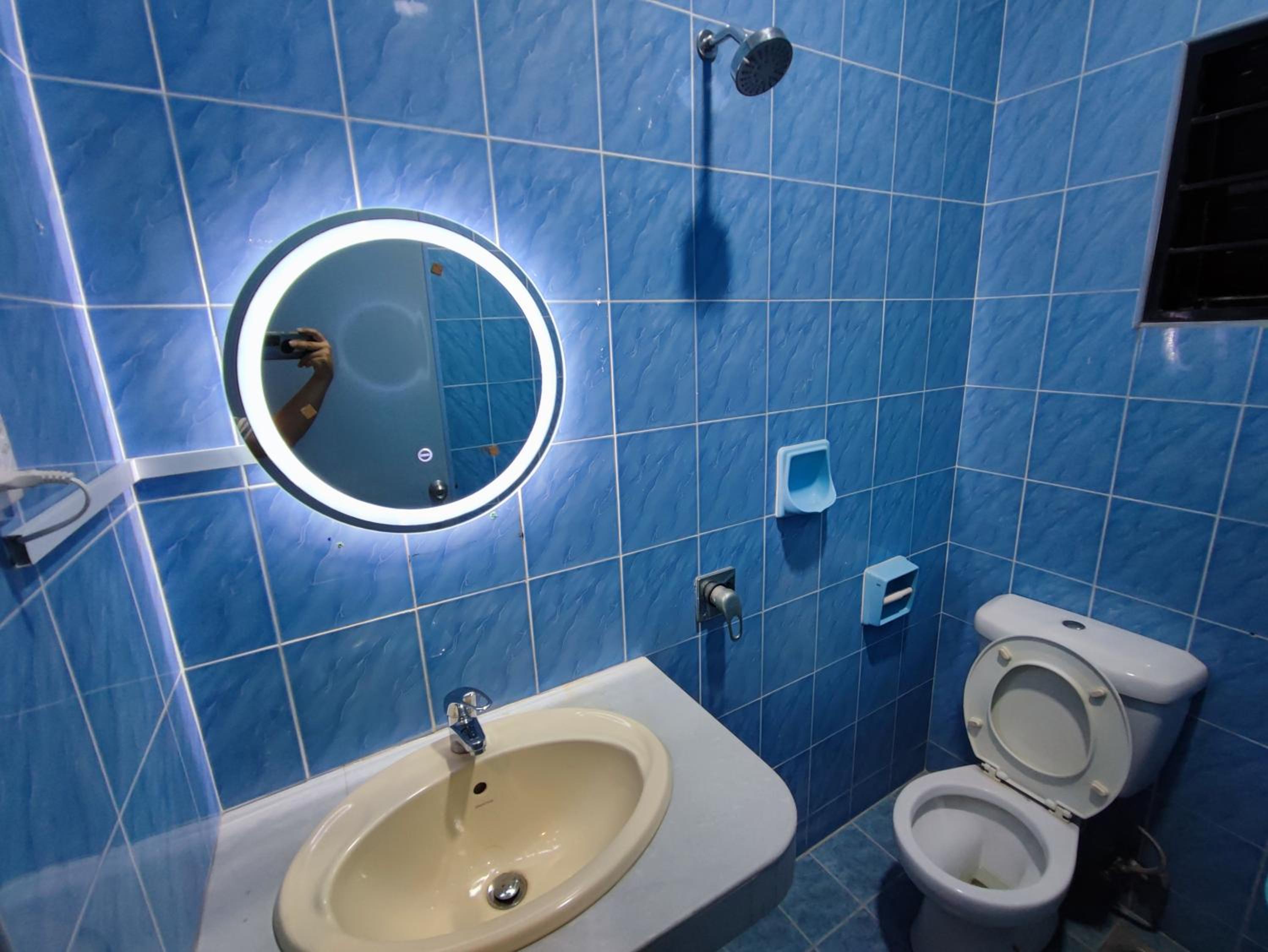 Banglow lot Upper Floor Home Stay Room Homestay Rooms for rent in Jinjang Utrara New Village Kuala Lumpur
