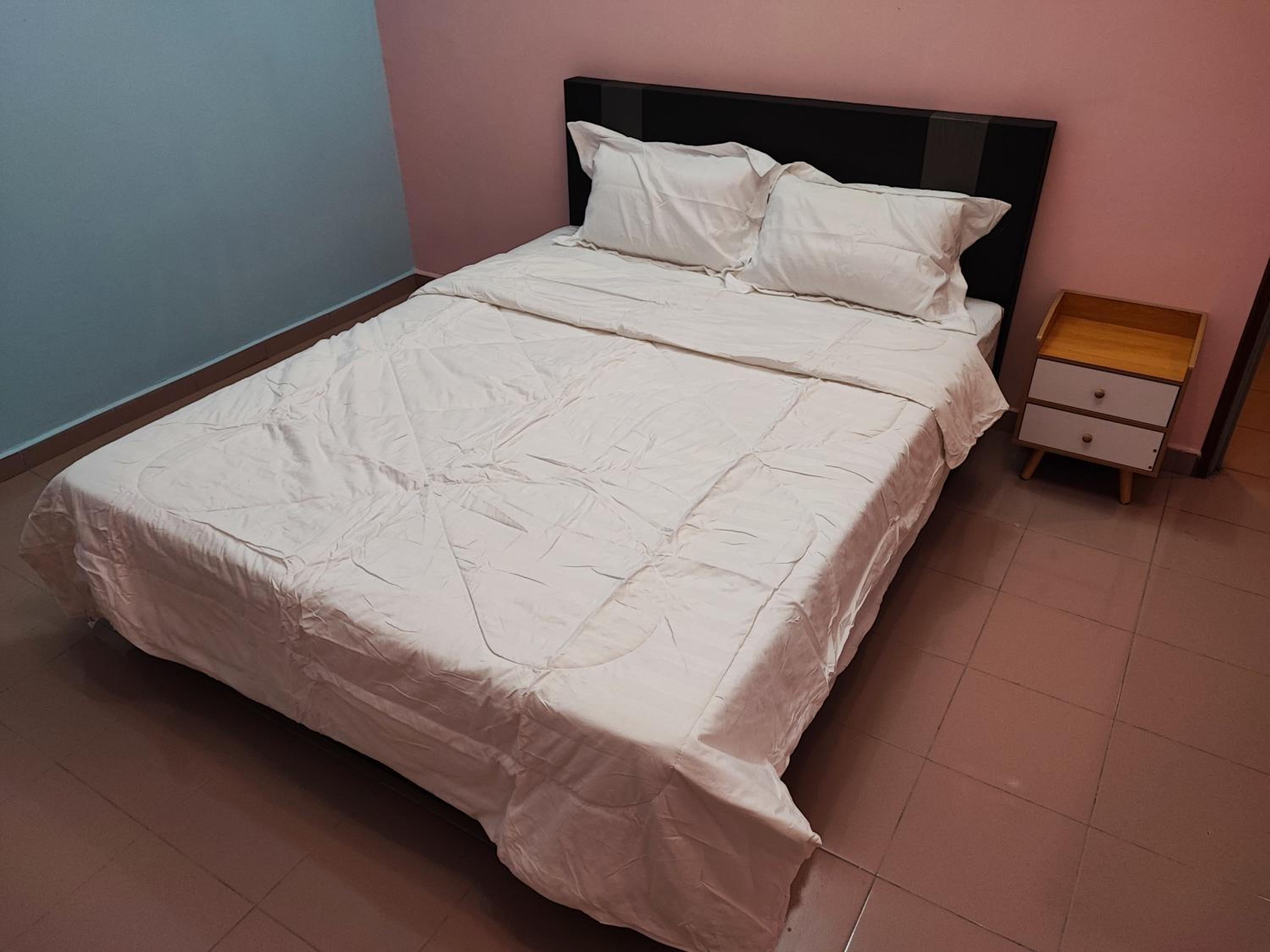 Banglow lot Upper Floor Home Stay Room Homestay Rooms for rent in Jinjang Utrara New Village Kuala Lumpur