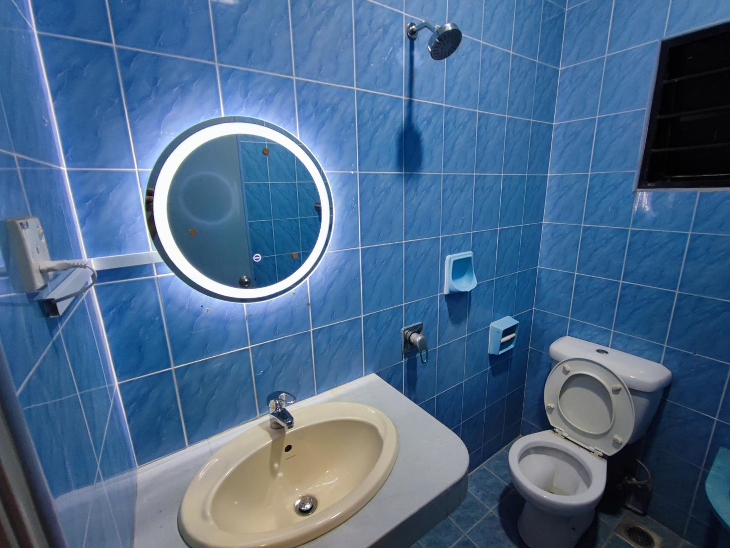 Banglow lot Upper Floor Home Stay Room Homestay Rooms for rent in Jinjang Utrara New Village Kuala Lumpur