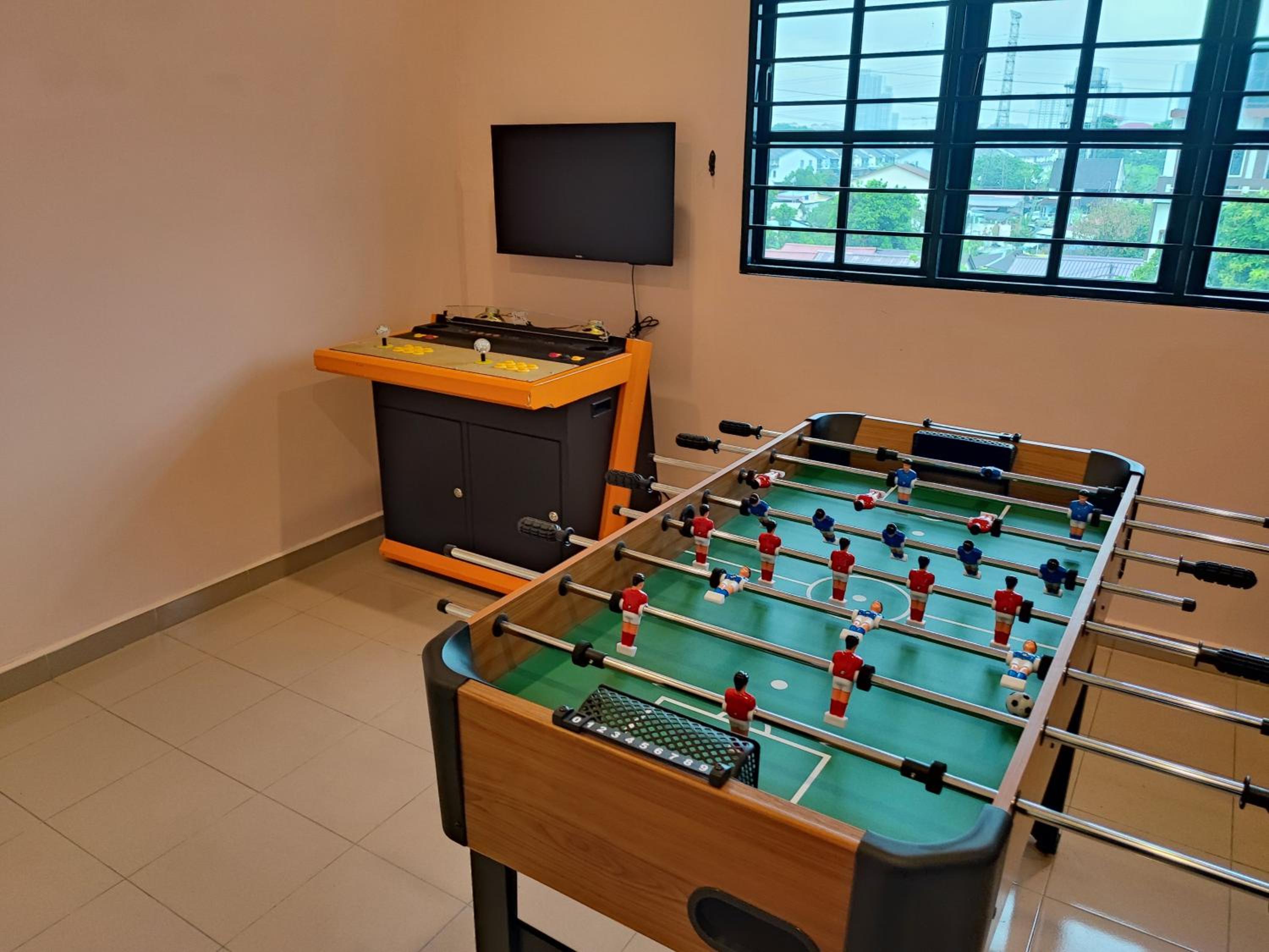Banglow lot Upper Floor Home Stay Room Homestay Rooms for rent in Jinjang Utrara New Village Kuala Lumpur