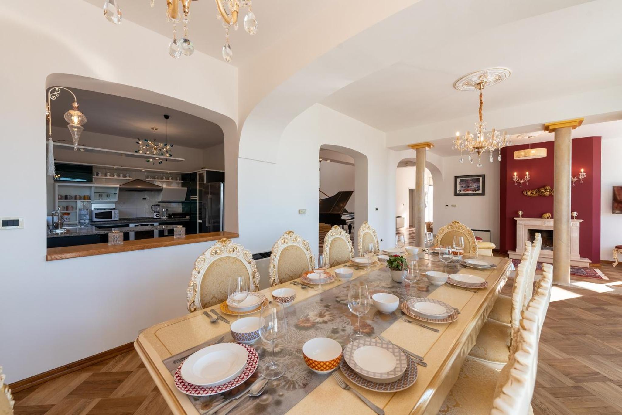 Villa Piano with Stunning View, heated outdoor pool & gaming room view 4