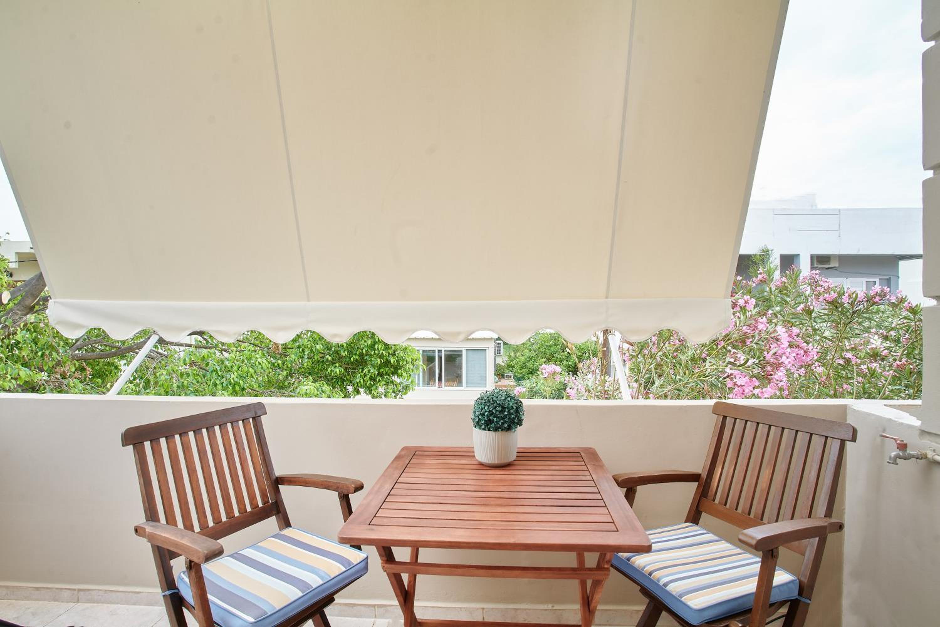 Luxurious house near the sea view 2