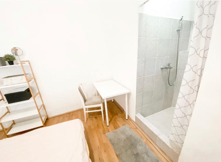 Big city center Apartment 170 m2-New york Cafe