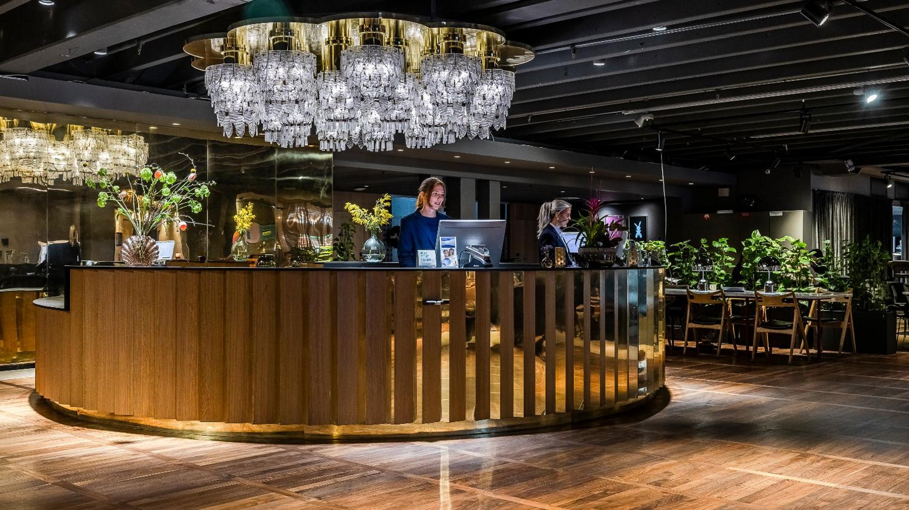 Stockholm Vacations - Clarion Hotel Amaranten - Property Image 1