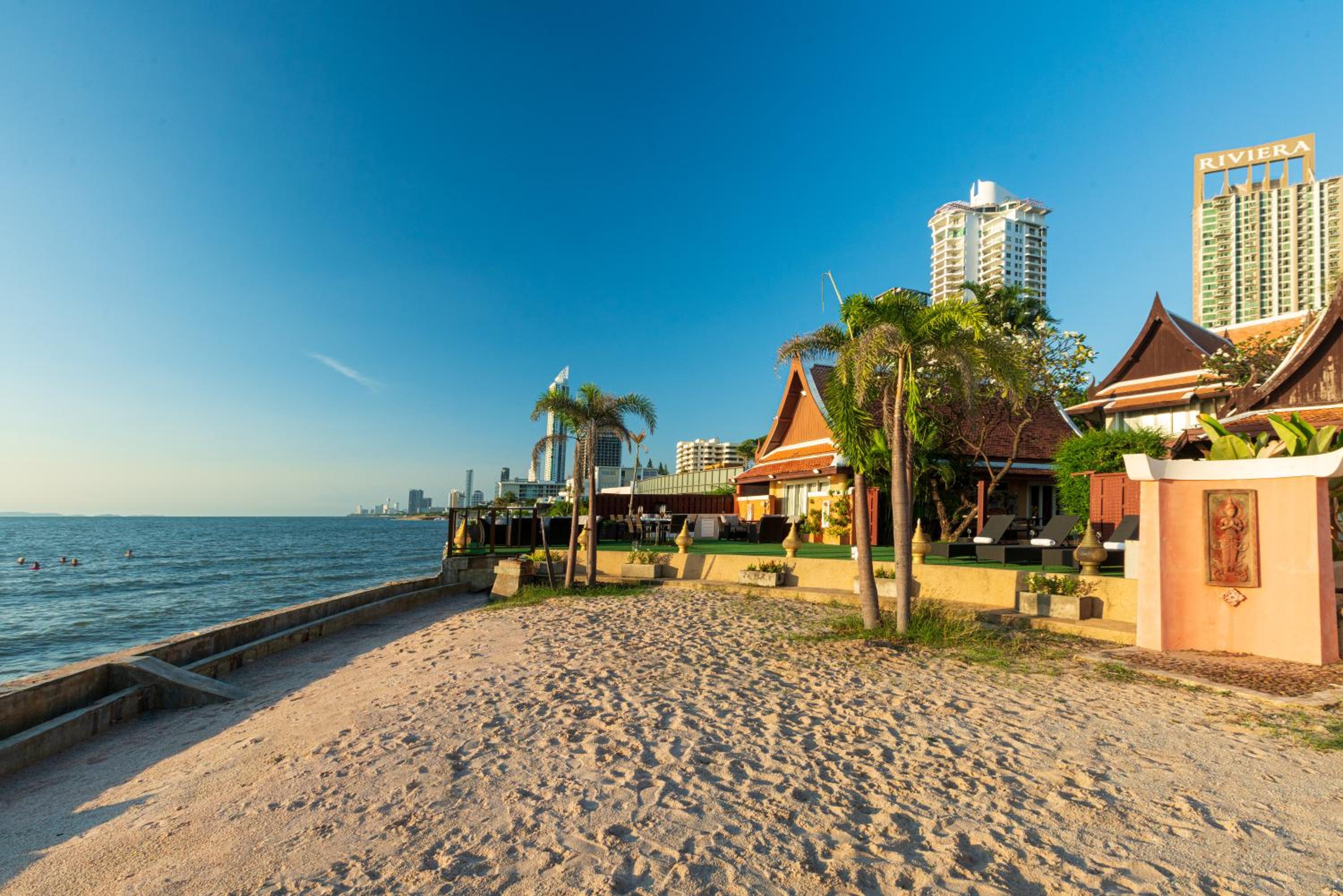 Gala Beachfront Villa