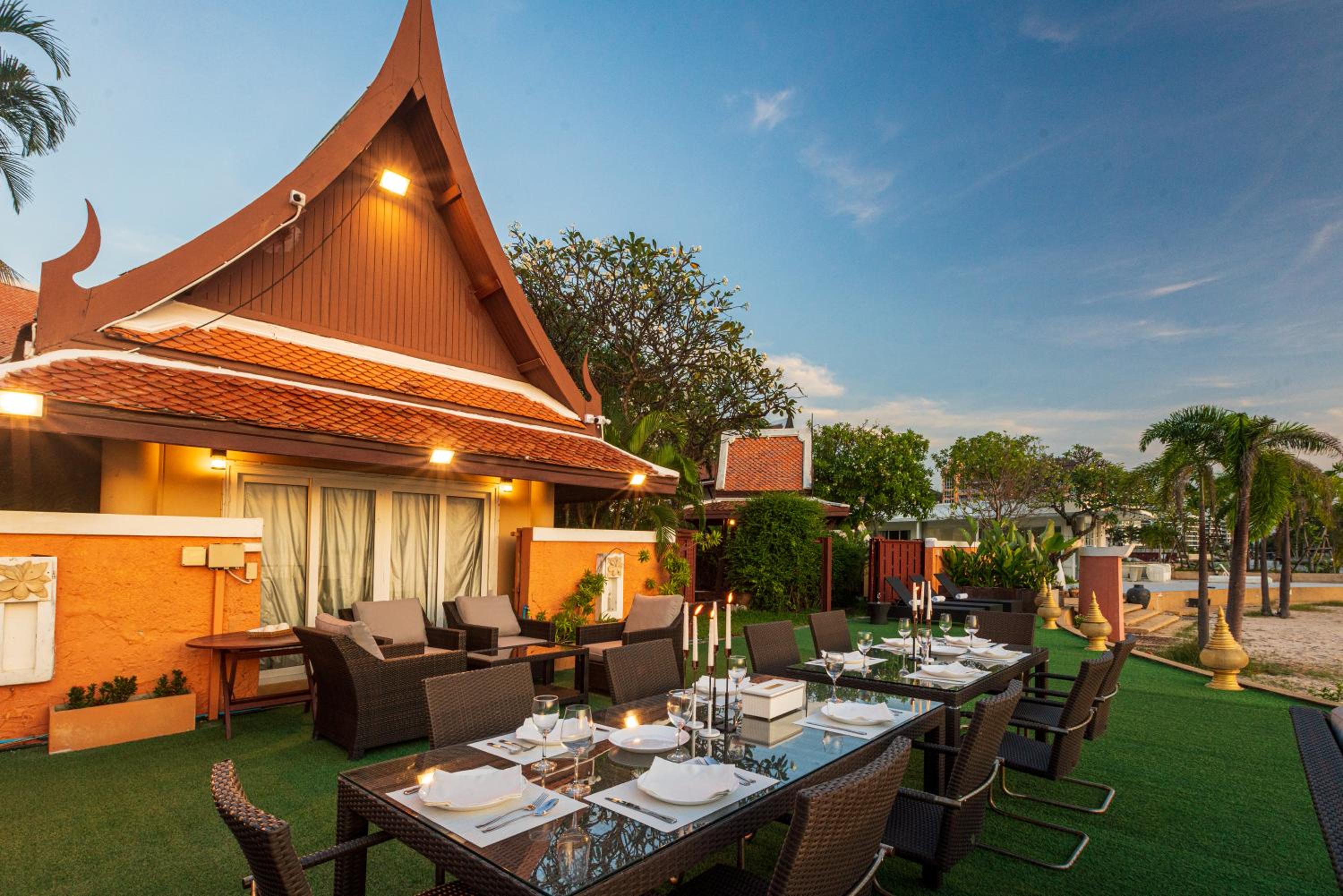Gala Beachfront Villa