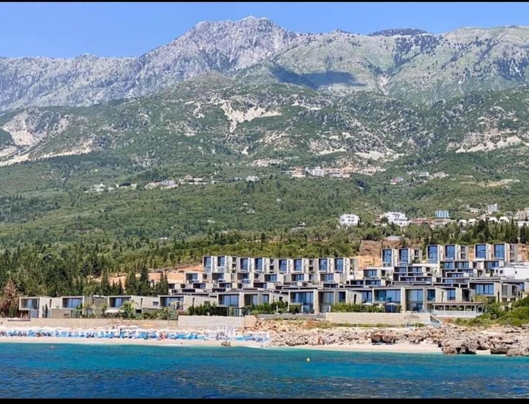 Olea Residence, Luxury sea view apartment with private beach