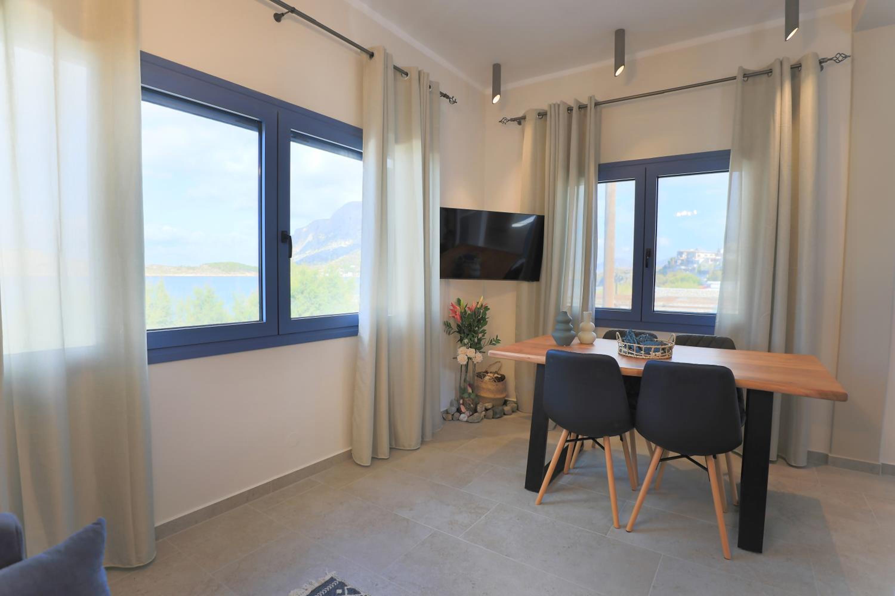 Villa Maria - Seashore Serenity Villa at Myrties Beach Kalymnos