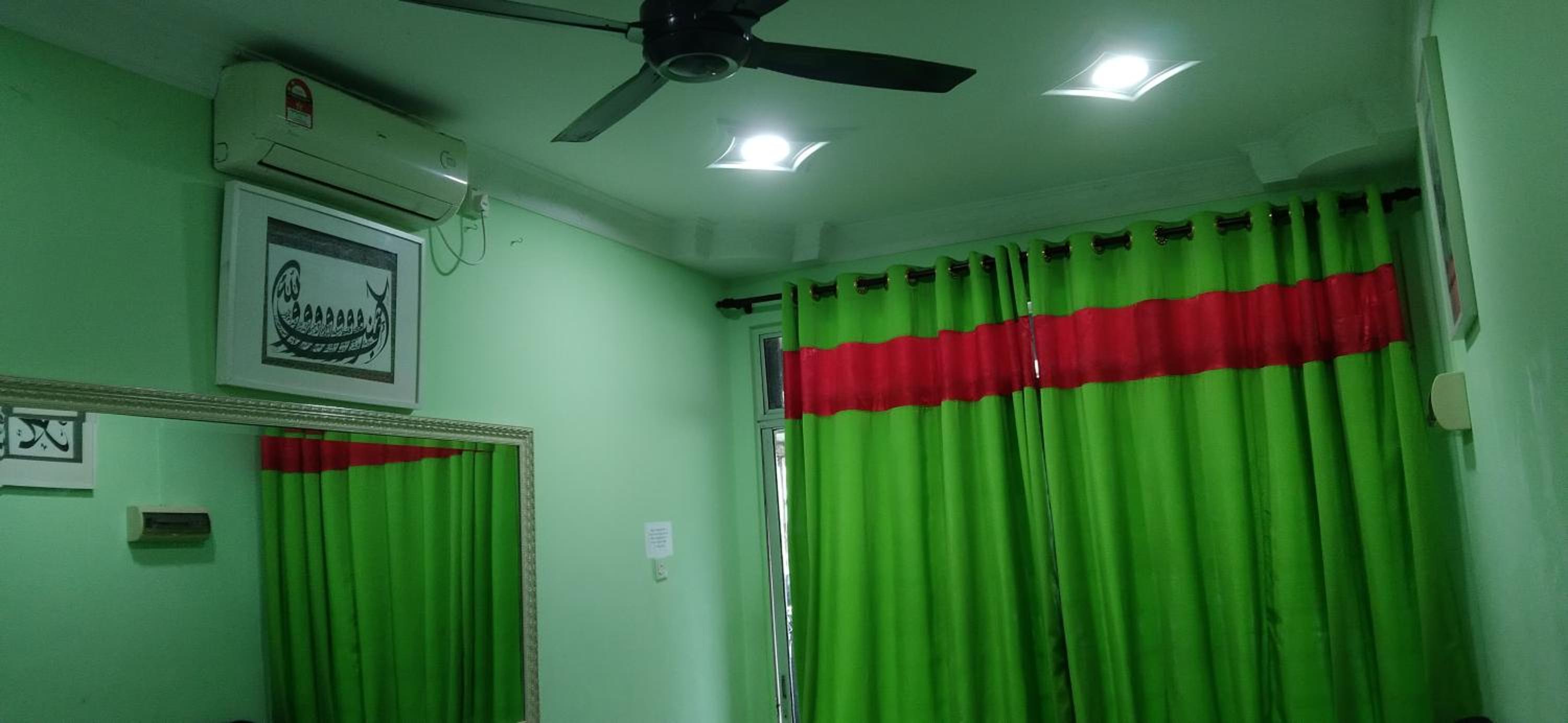 Homestay Merbau Bandar Putra Kulai photo 8