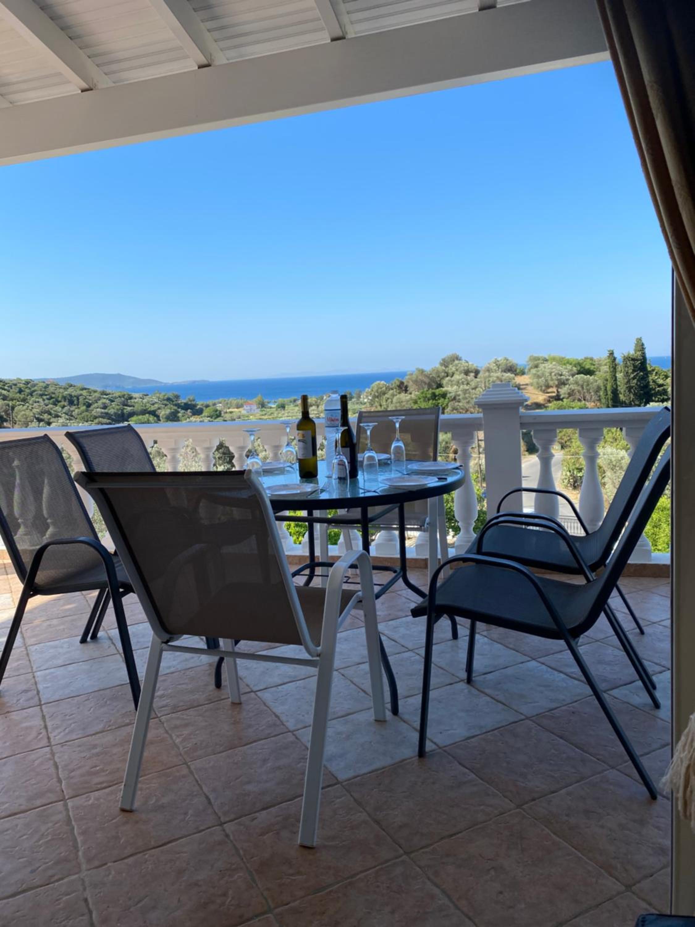 Villa Karras