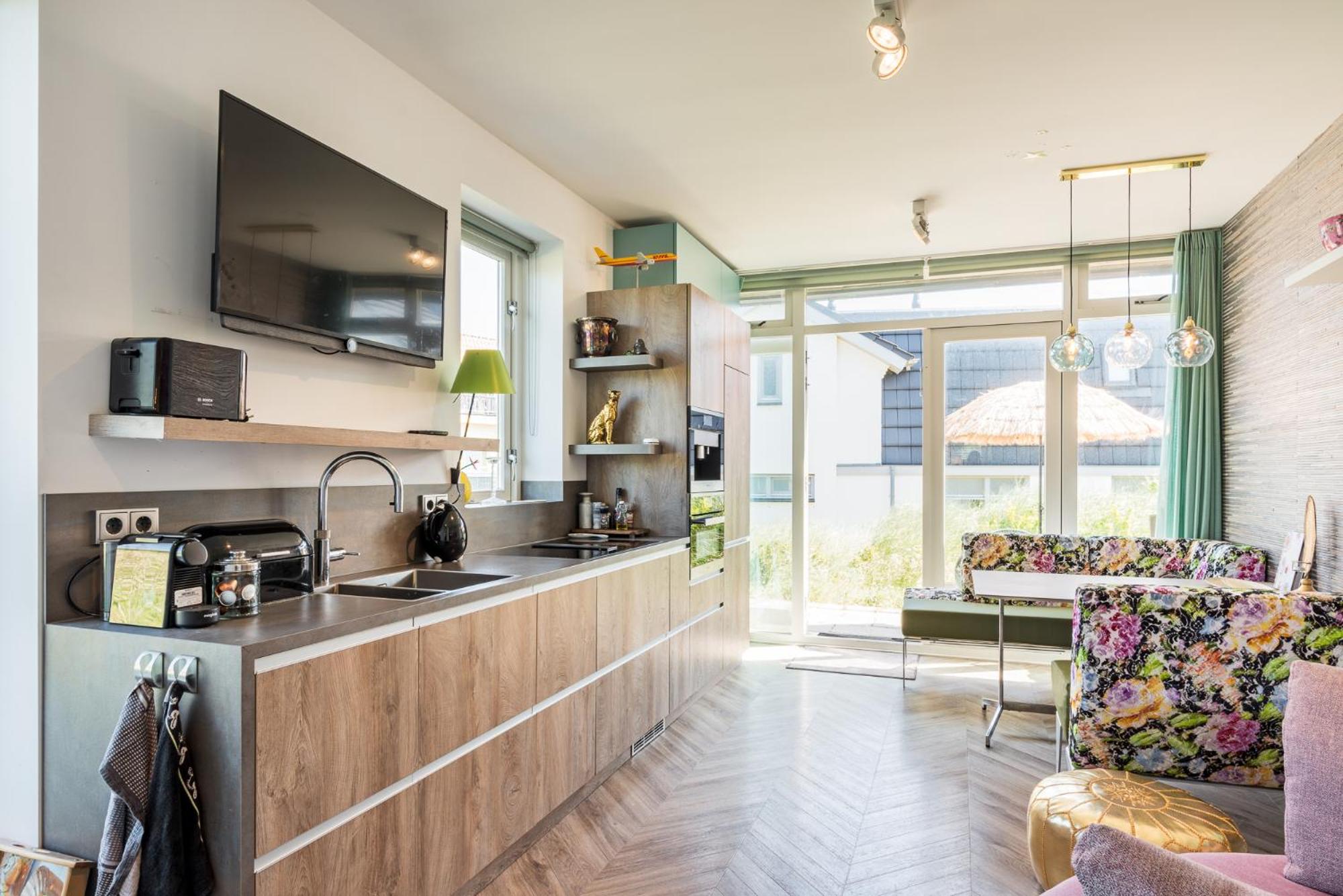 Beach house Alba view 3