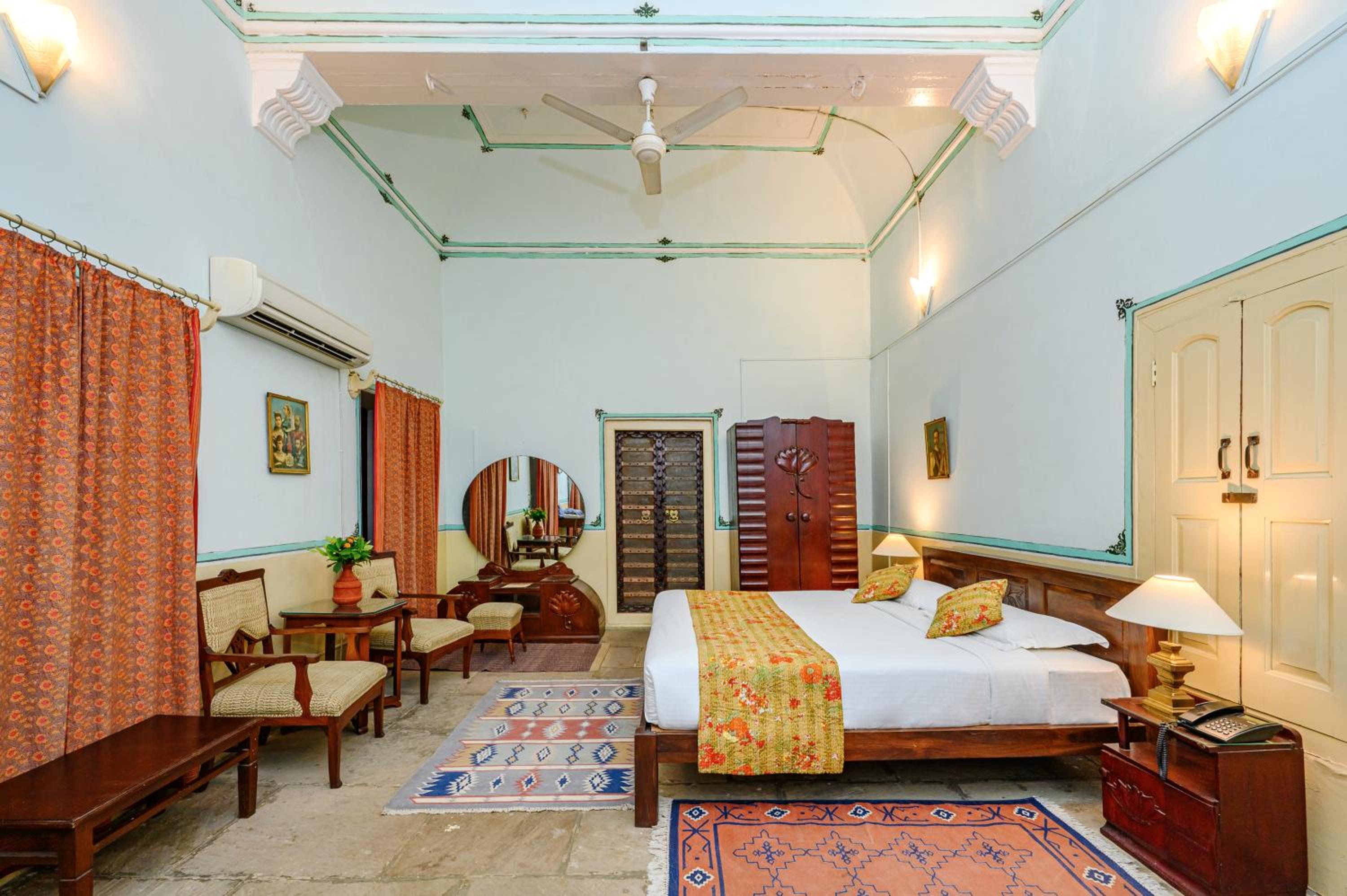 Neemrana's - Piramal Haveli