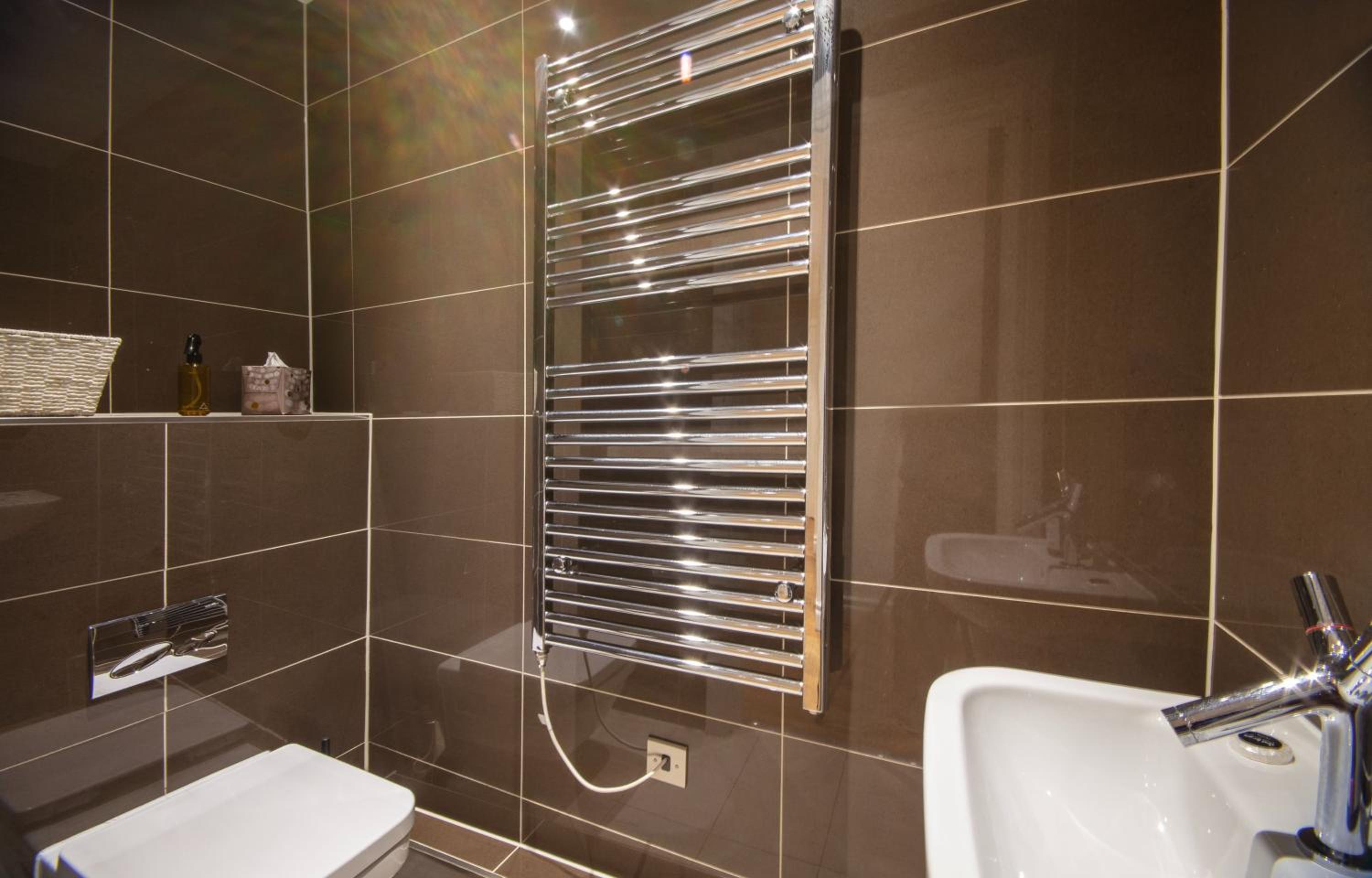 Kensington High Street One Bed with Air Con