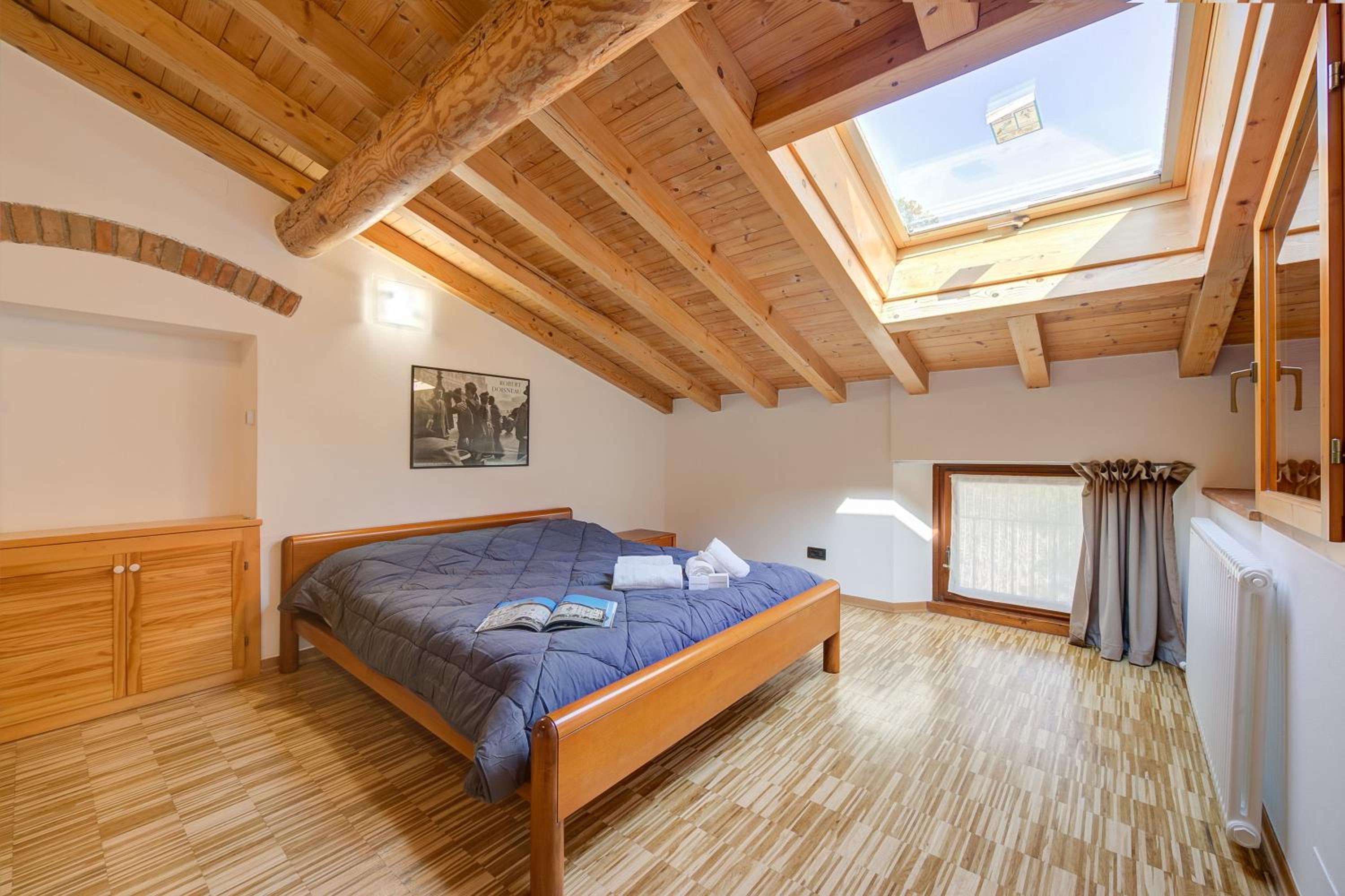 Casa Mondragon In Lazise - Happy Rentals view 2