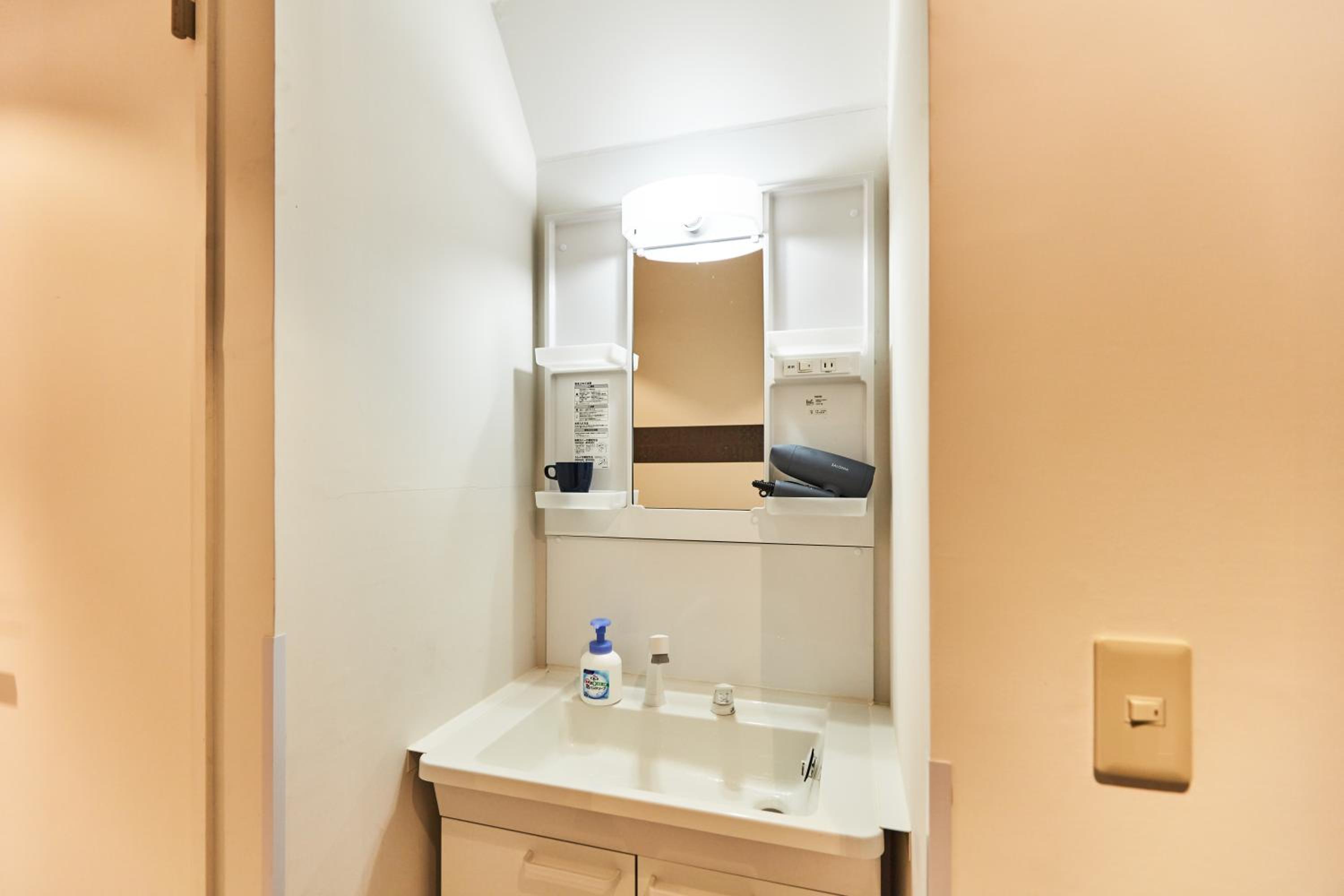 Tora Hotel Asakusa