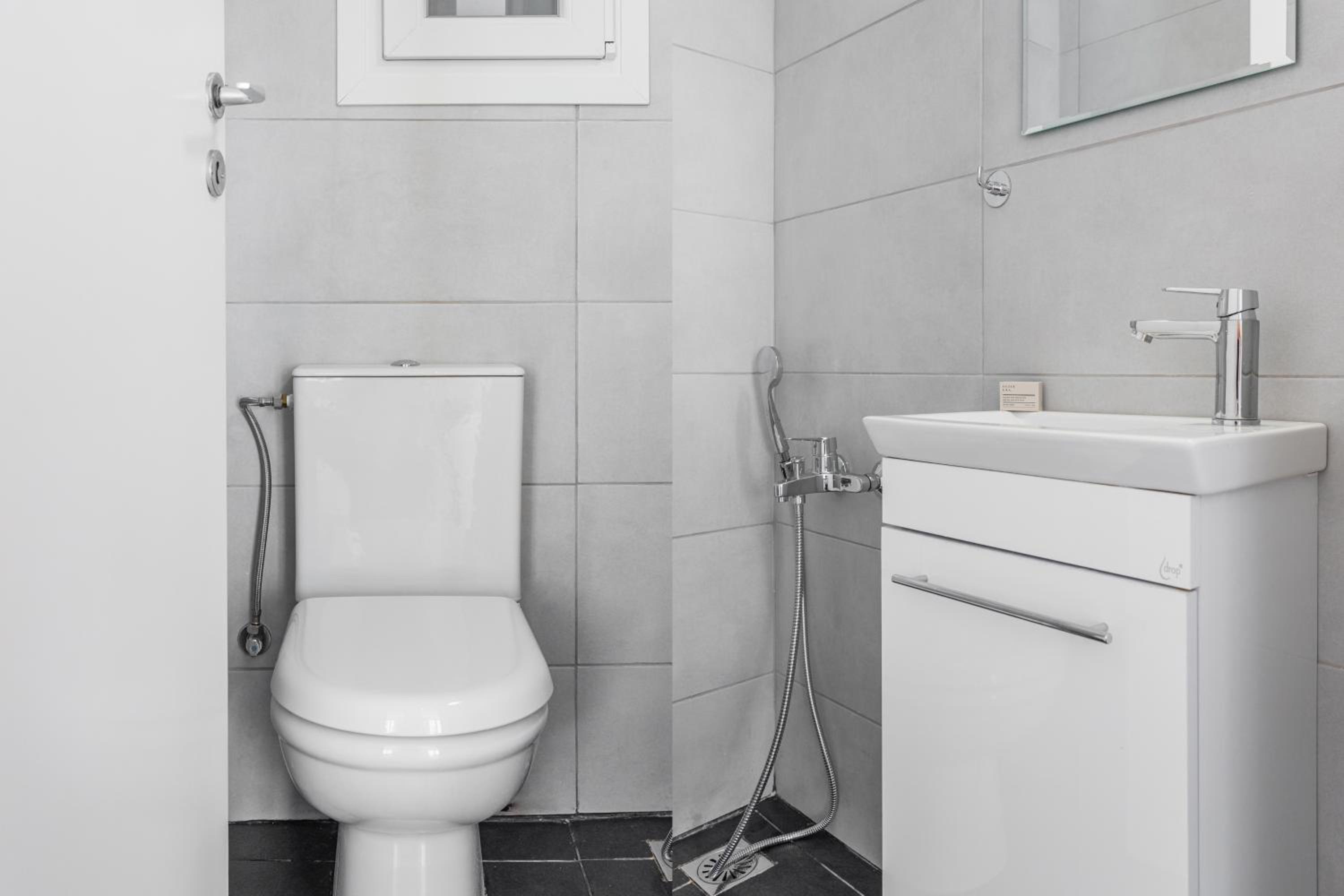 Central Cozy Apartments in Plaka by UPSTREET
